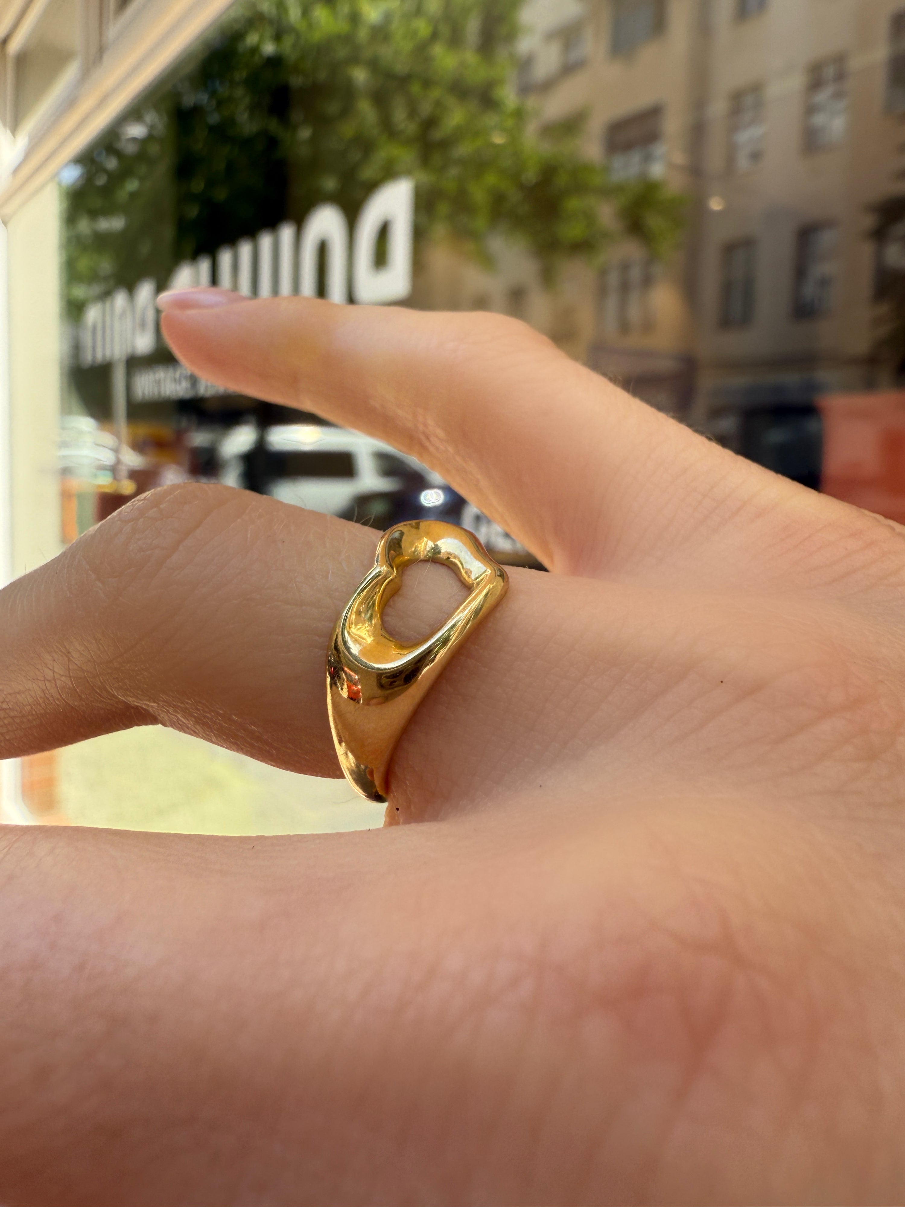 #1094 18k Tiffany & Co. Elsa Peretti Open Heart Ring - RG 52