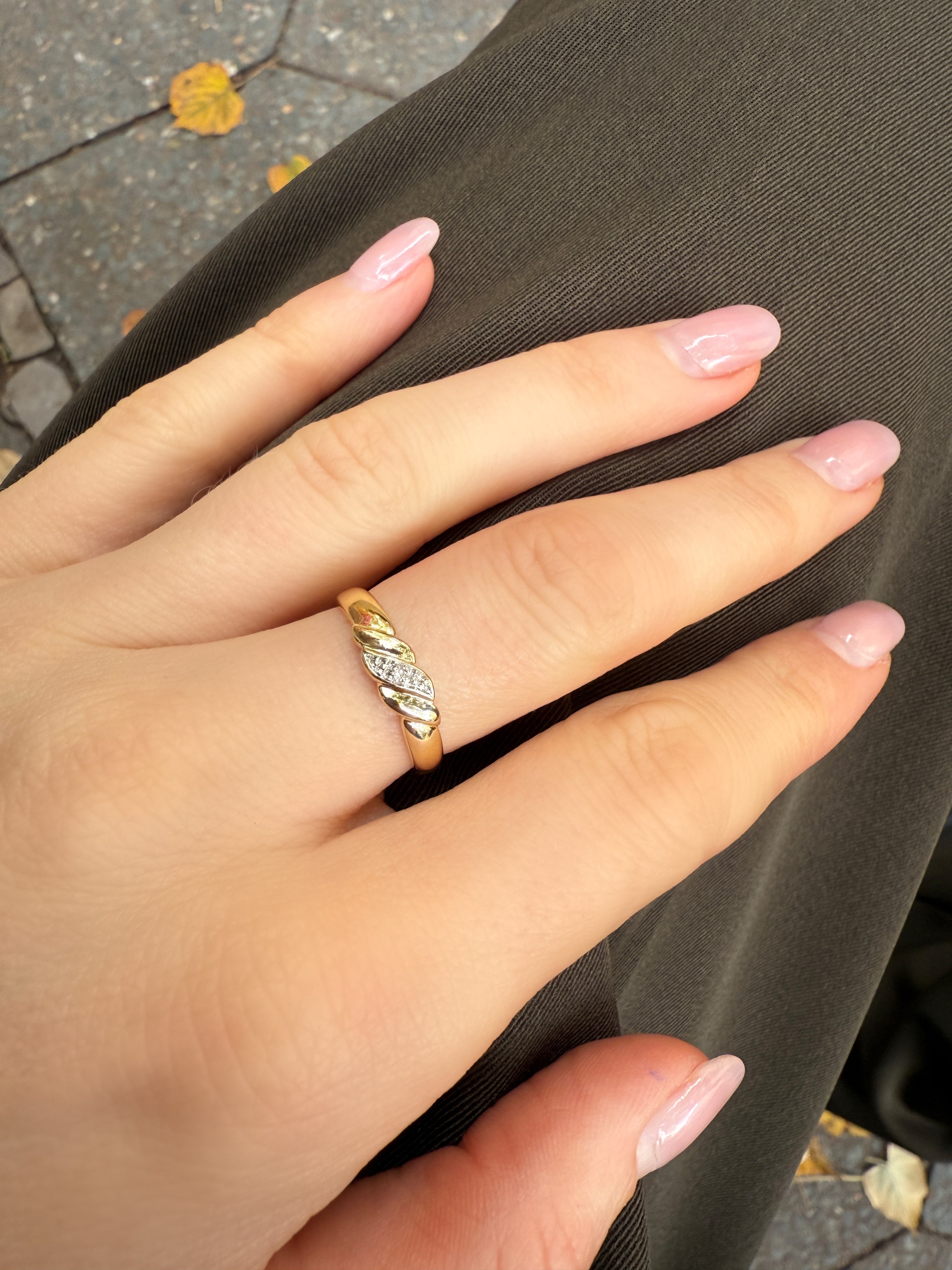 #207 14k Ring mit Diamant - RG 54