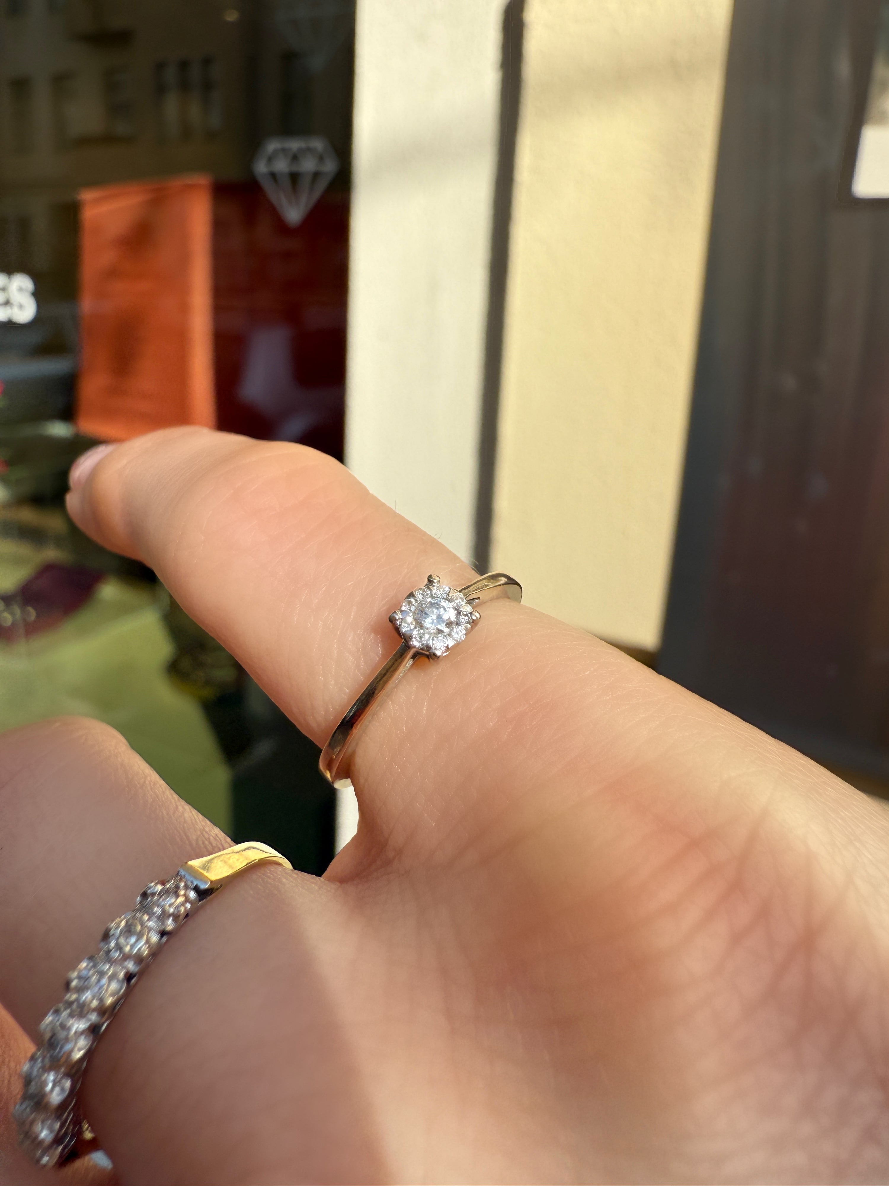 #742 14k Ring Weißgold mit Diamanten - RG 47