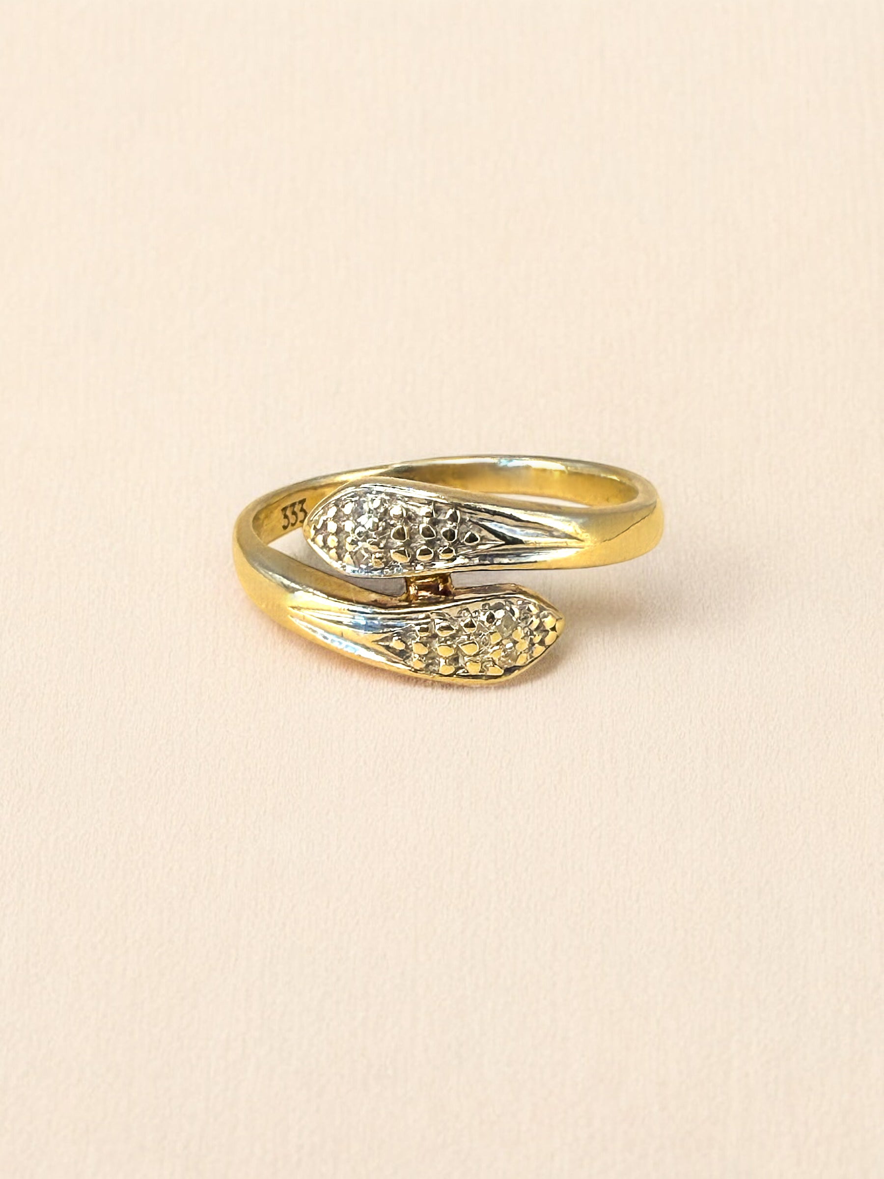 #58: 8k Snake Ring mit 4 Diamanten - RG 54