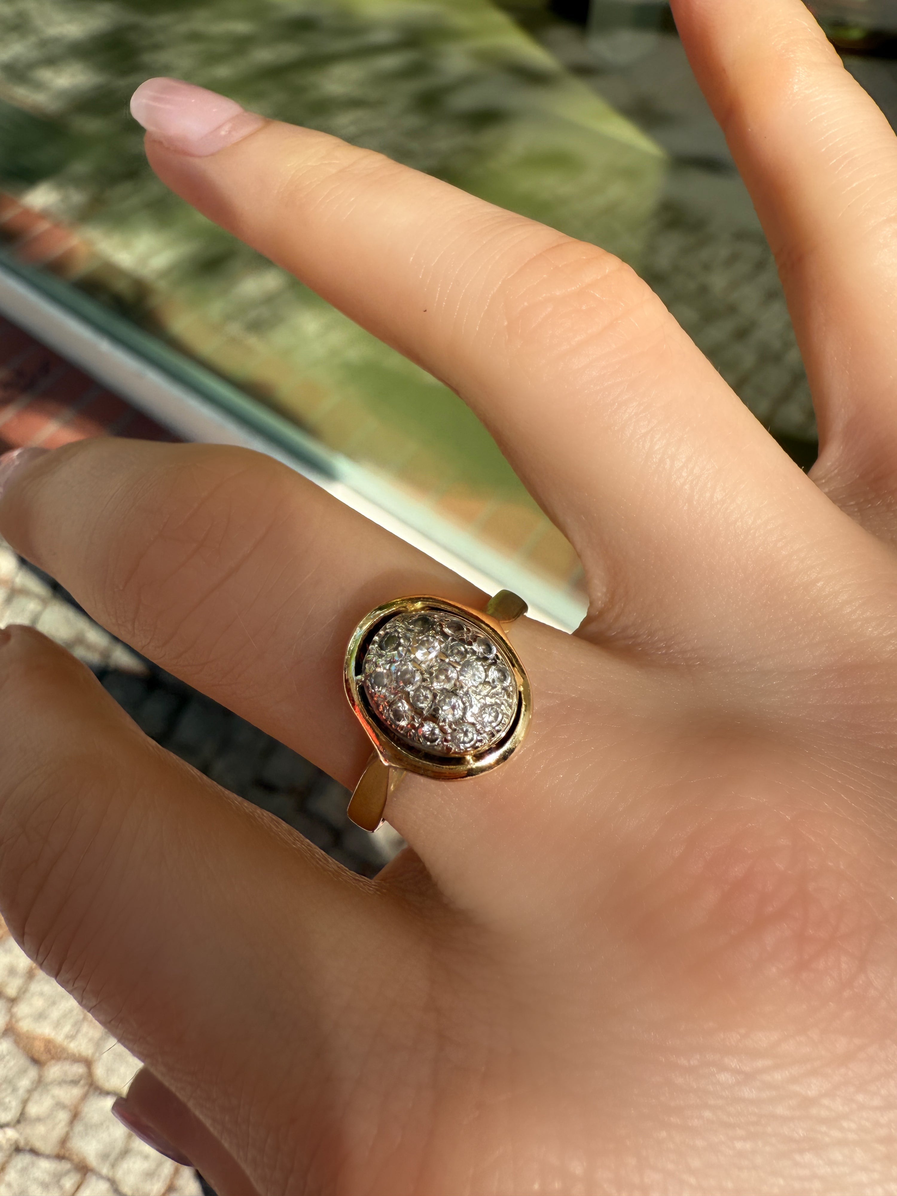 #891 14k Ring mit 17 Saphiren - RG 57