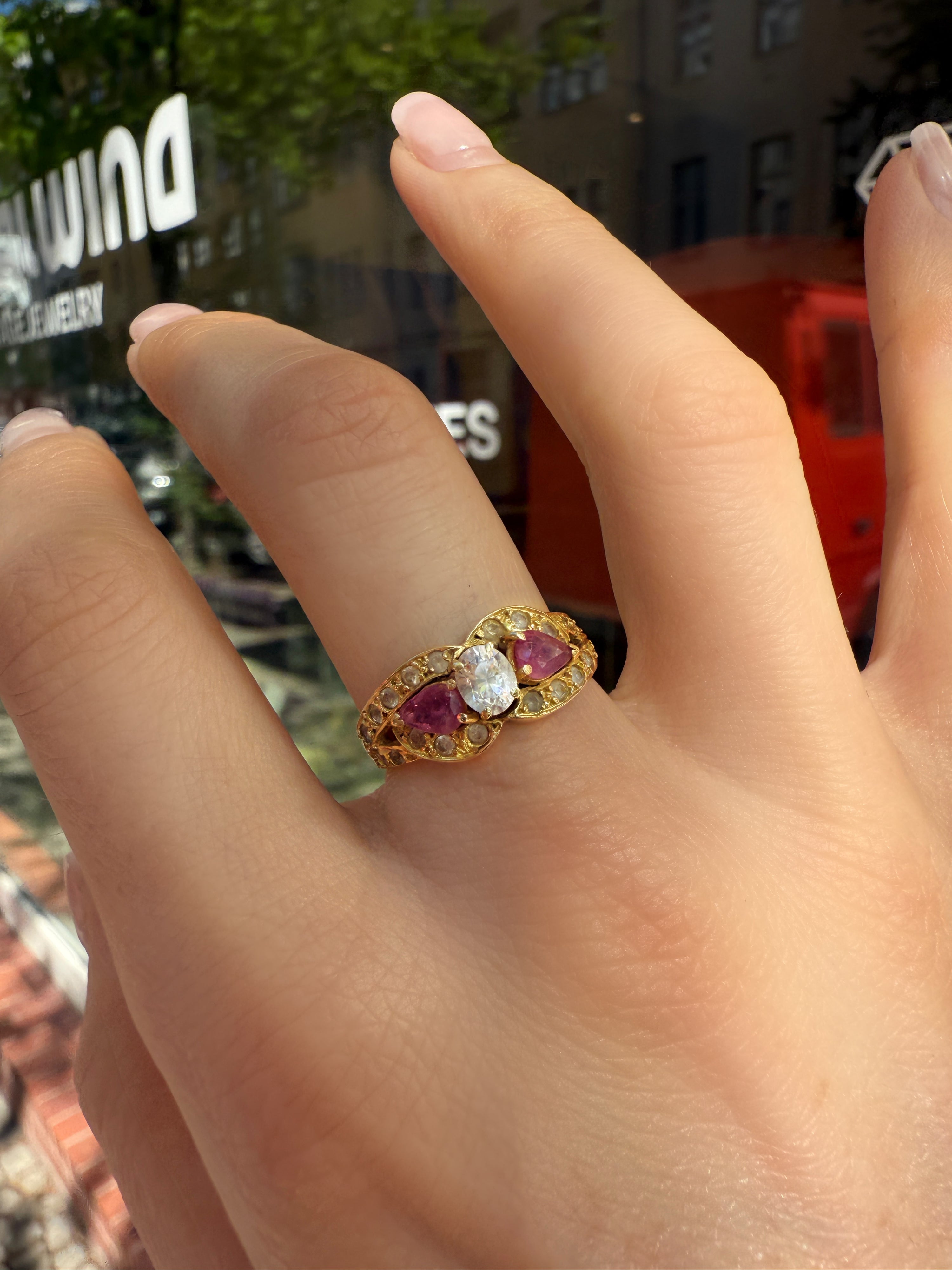 #890 14k Ring mit Saphiren - RG 55