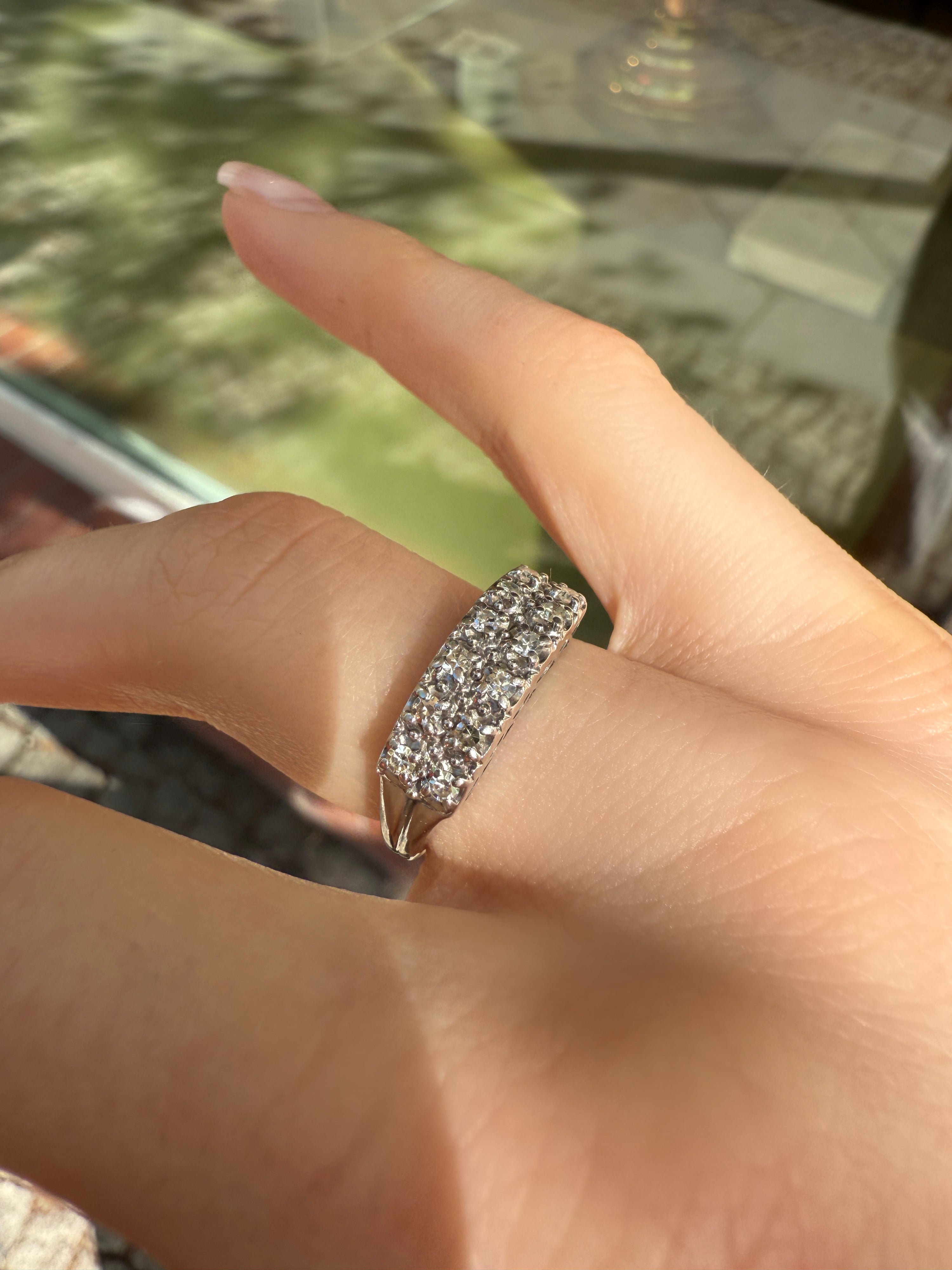 #898 14k Ring Weissgold mit 12 Diamanten - RG 51