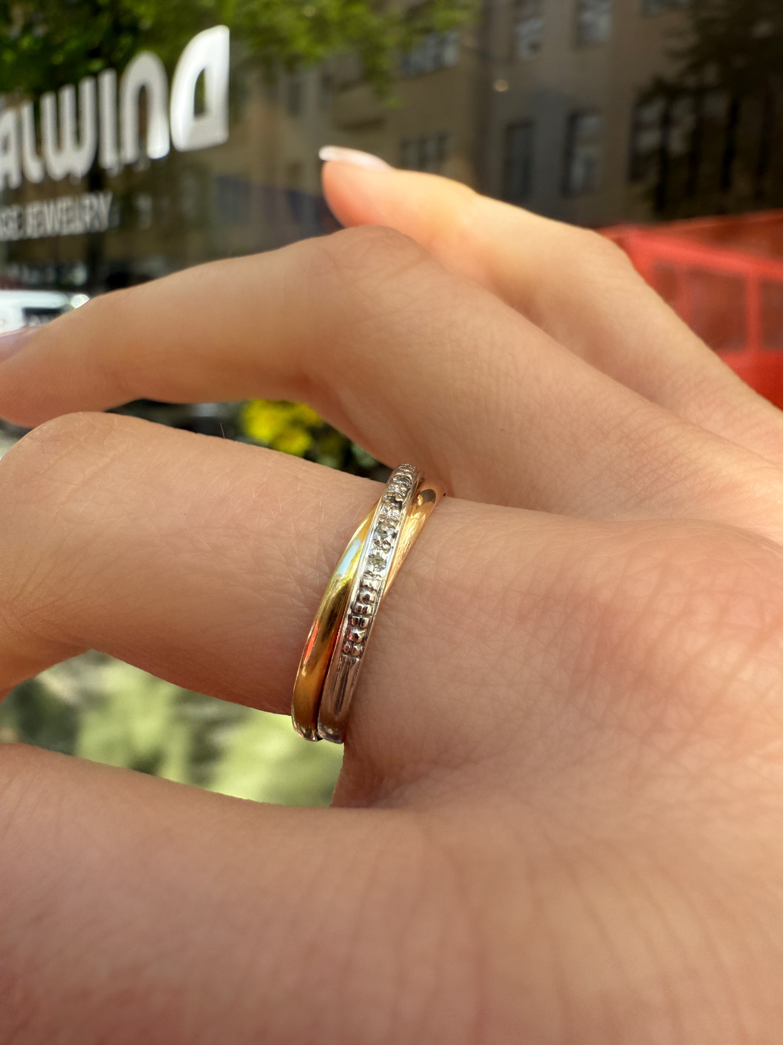#903 14k Ring Tricolor mit 4 Diamanten - RG 56