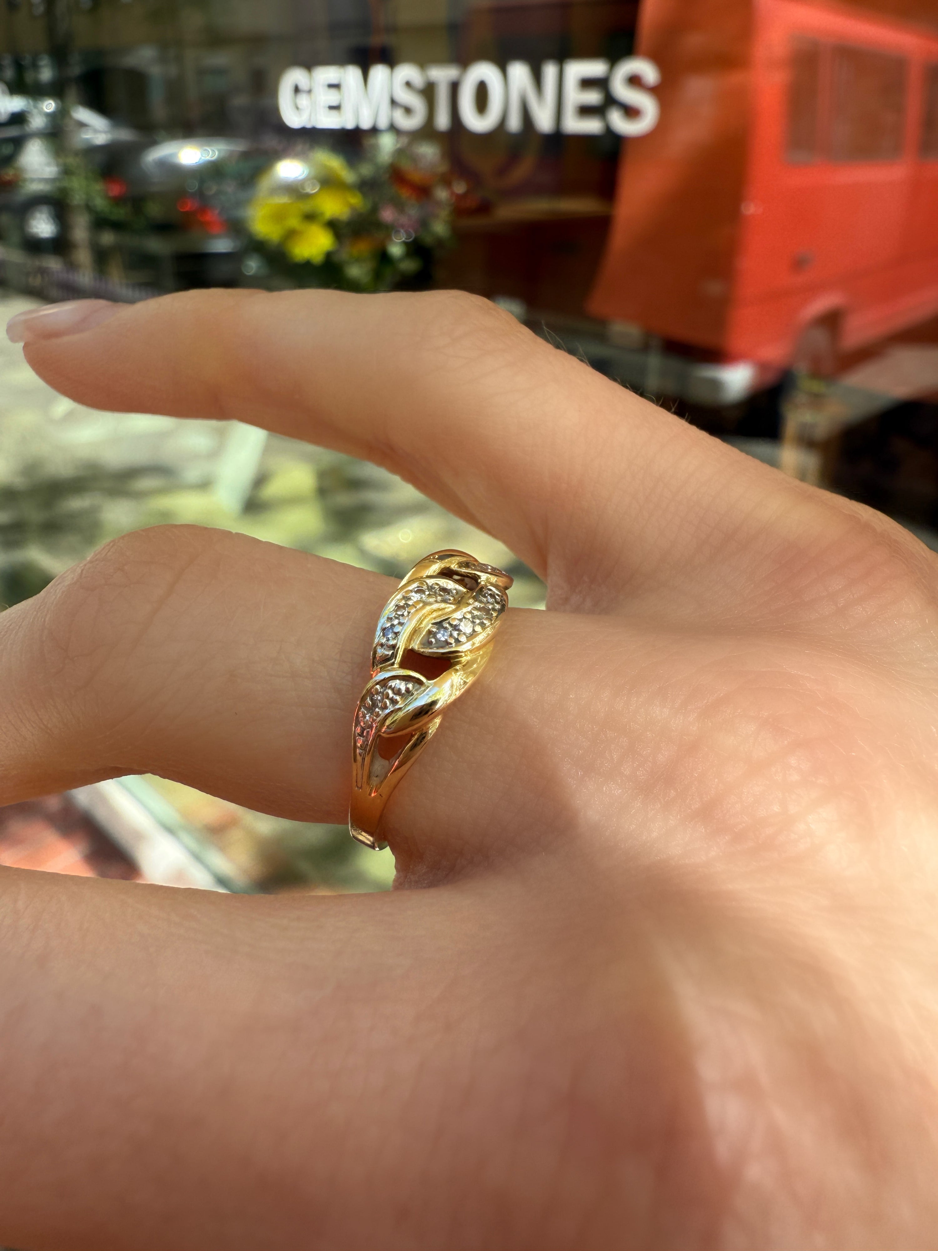 #904 14k Ring mit 10 Diamanten - RG 52