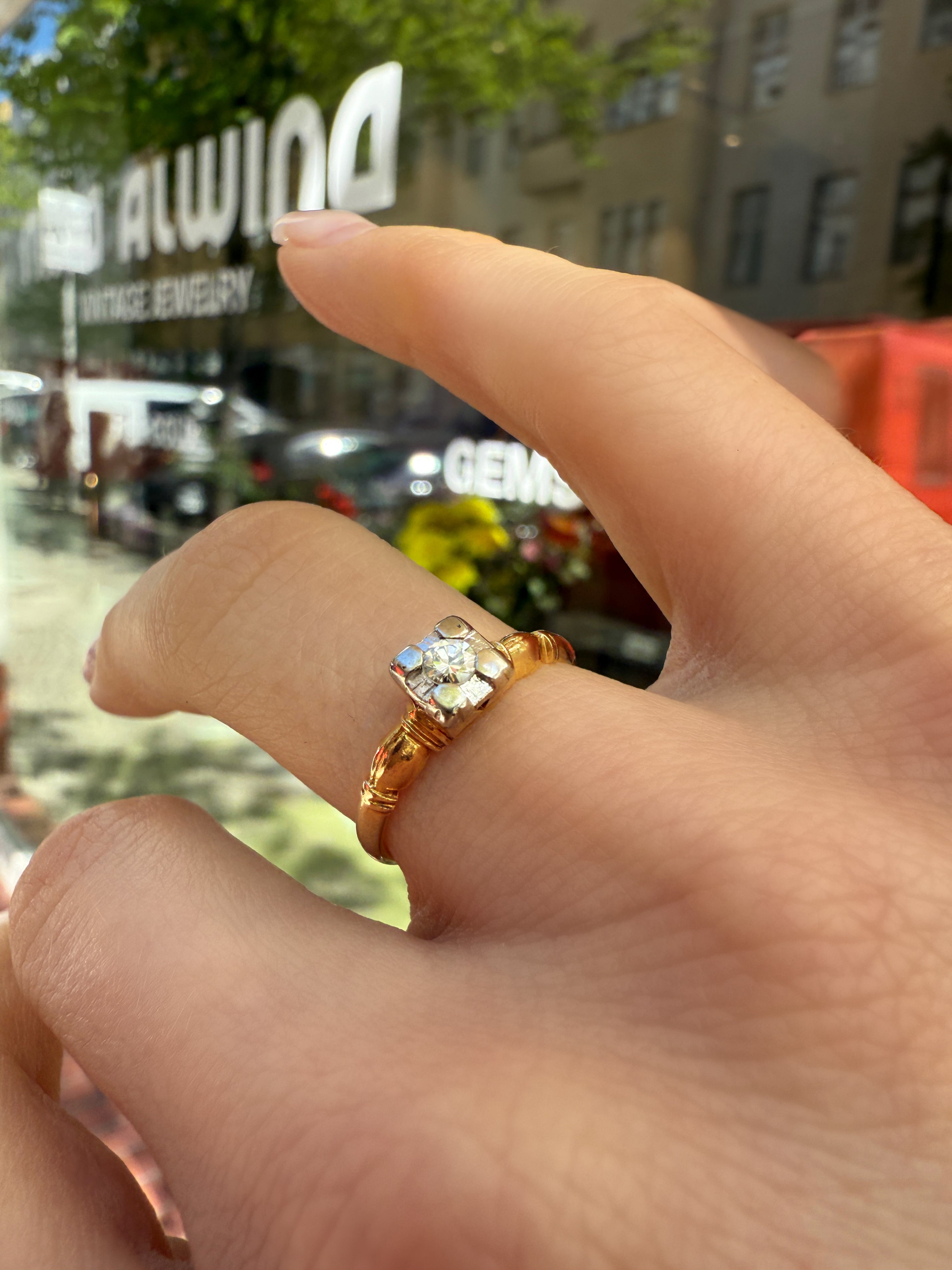 #902 14k Ring mit Diamant - RG 51.5