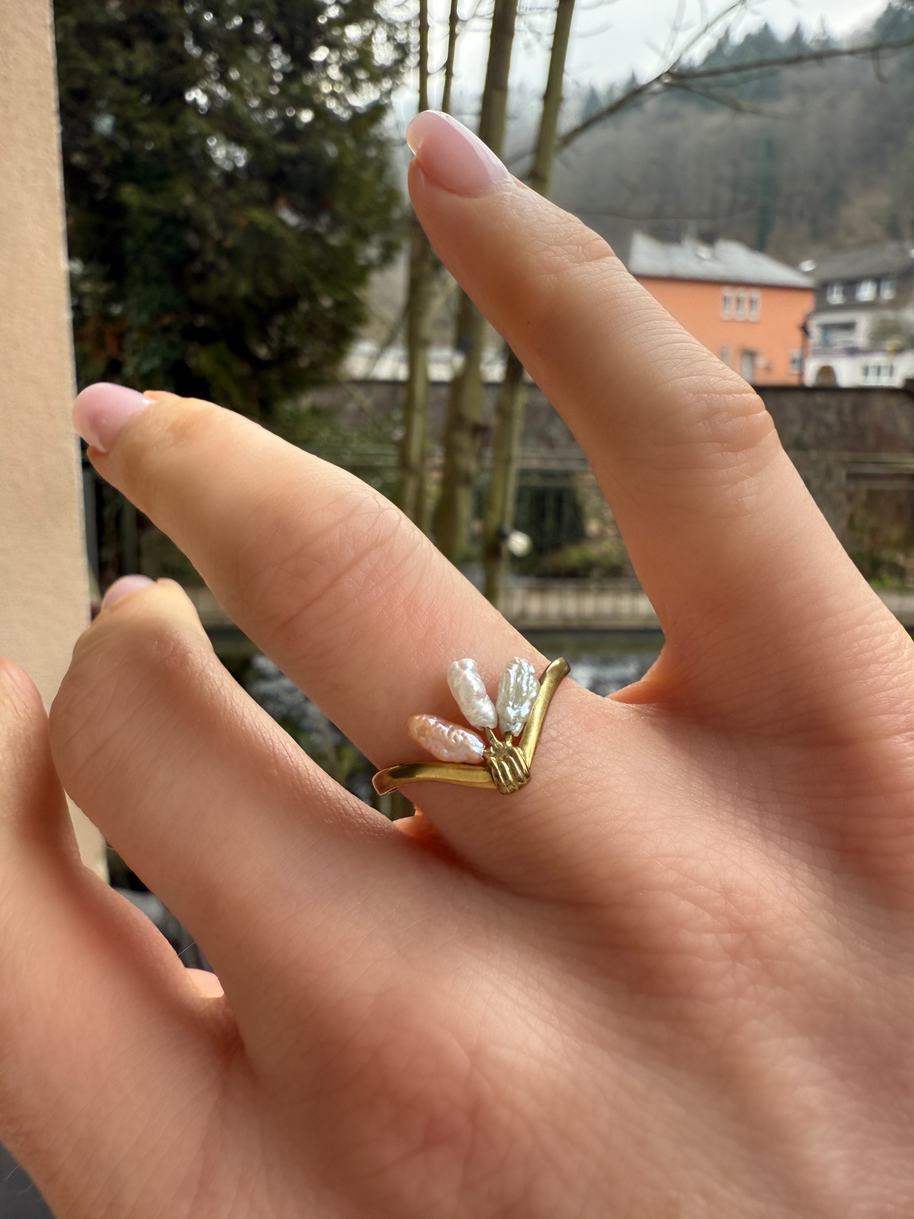 #579 8k Ring mit 3 Perlen - RG 53