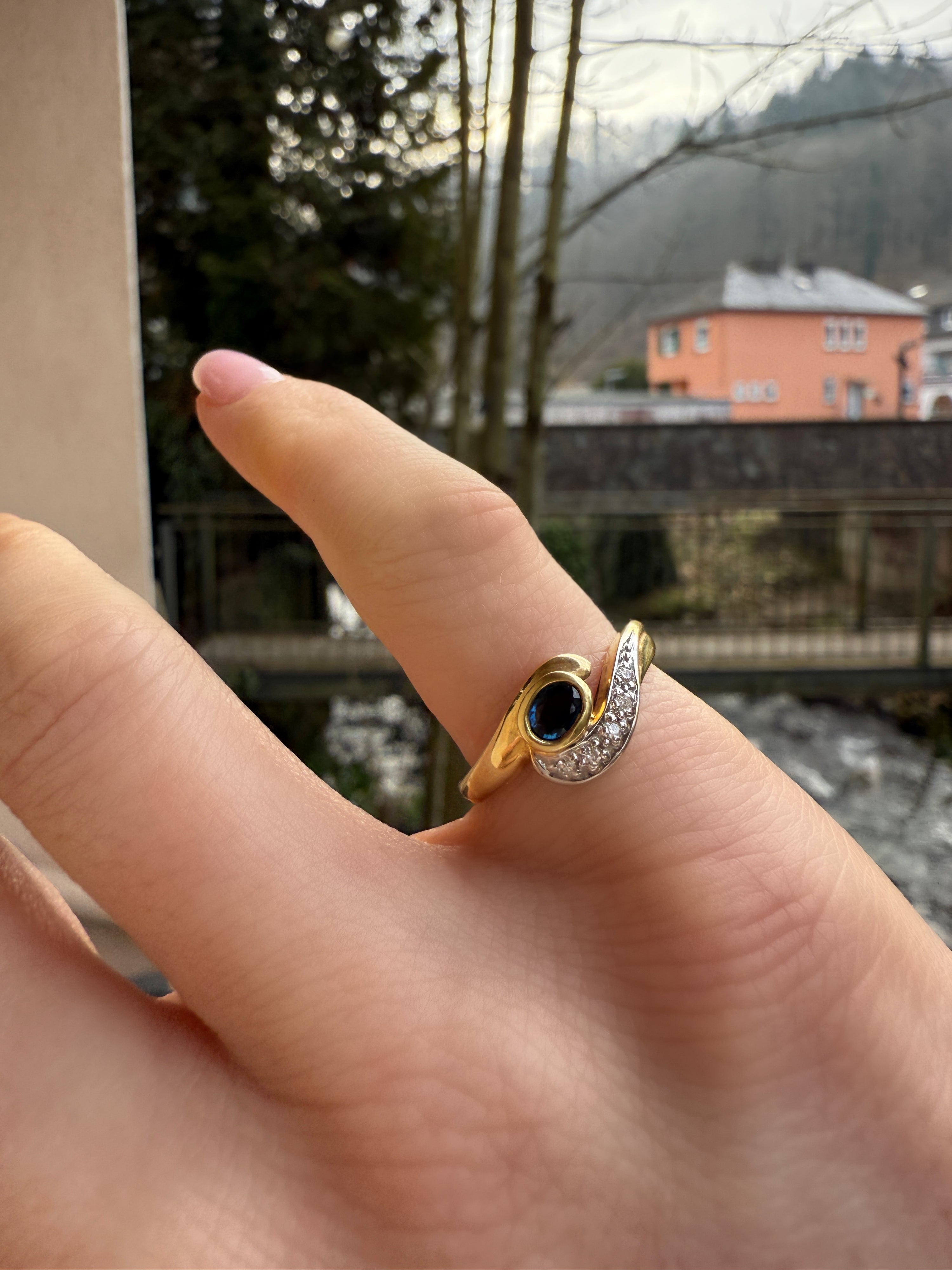 #570 14k Ring mit Saphir & 5 Diamanten - RG 49.5