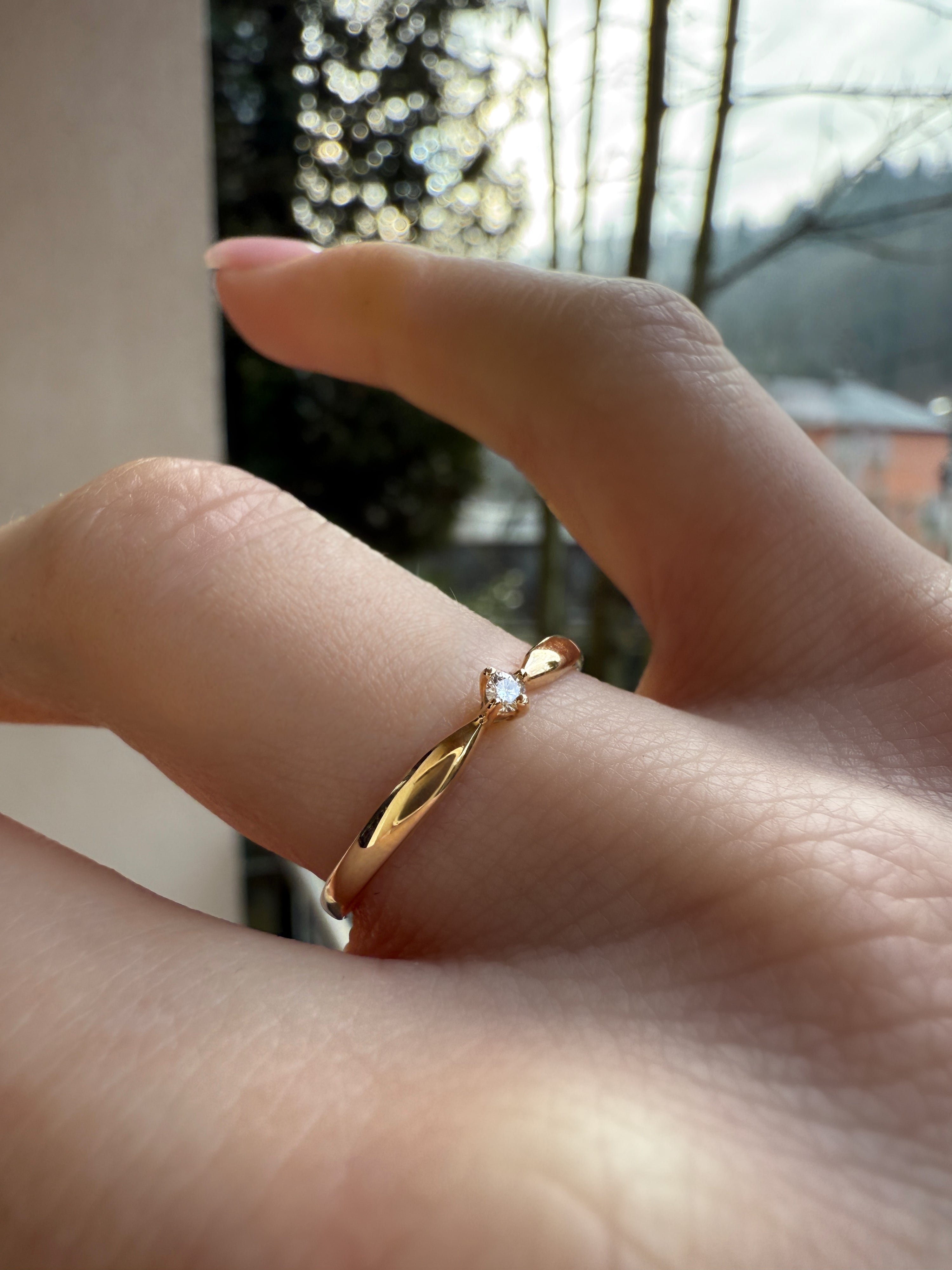 #574 14k Ring mit 1 Diamant - RG 54