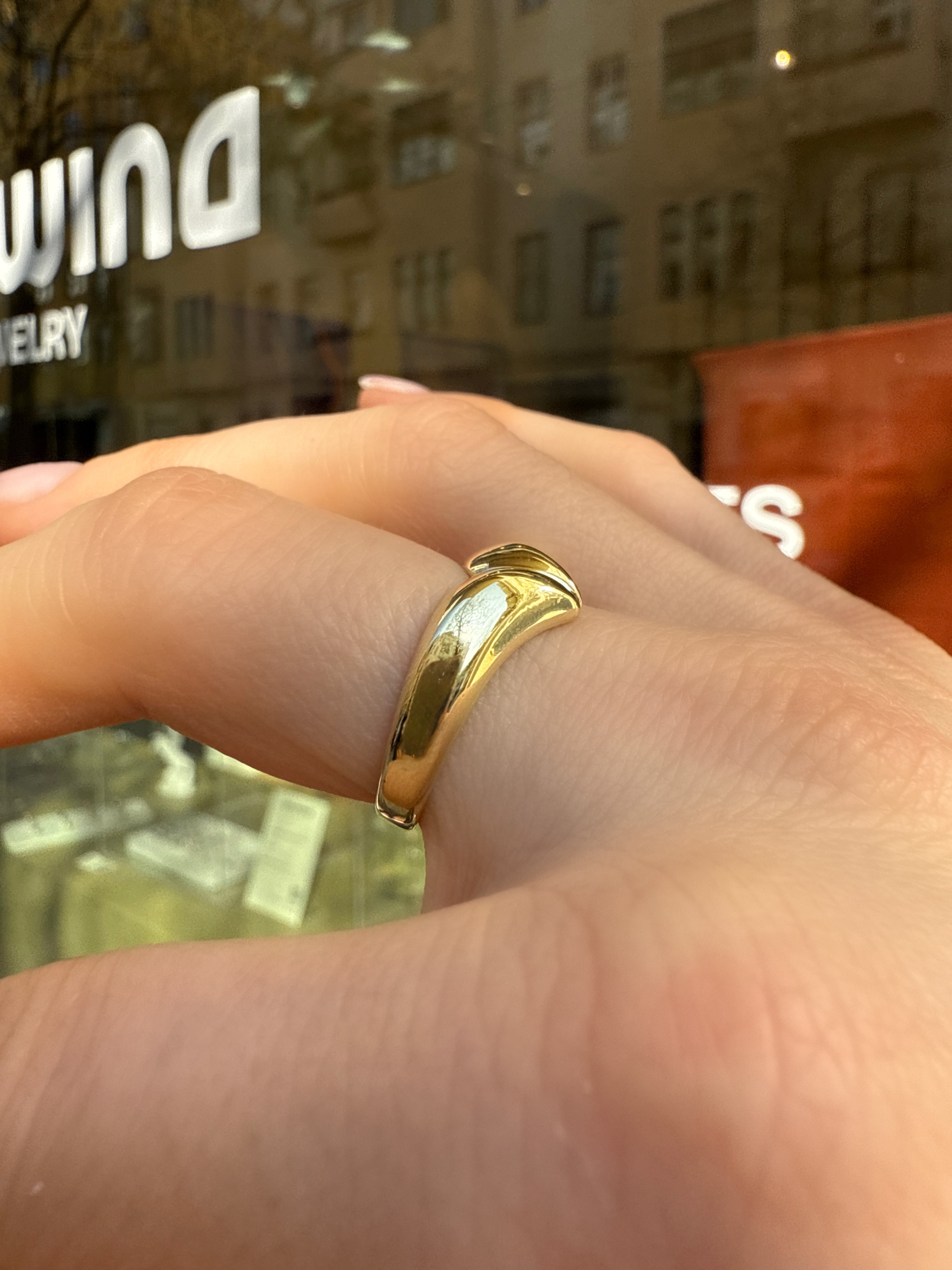 #729 8k Ring - RG 57