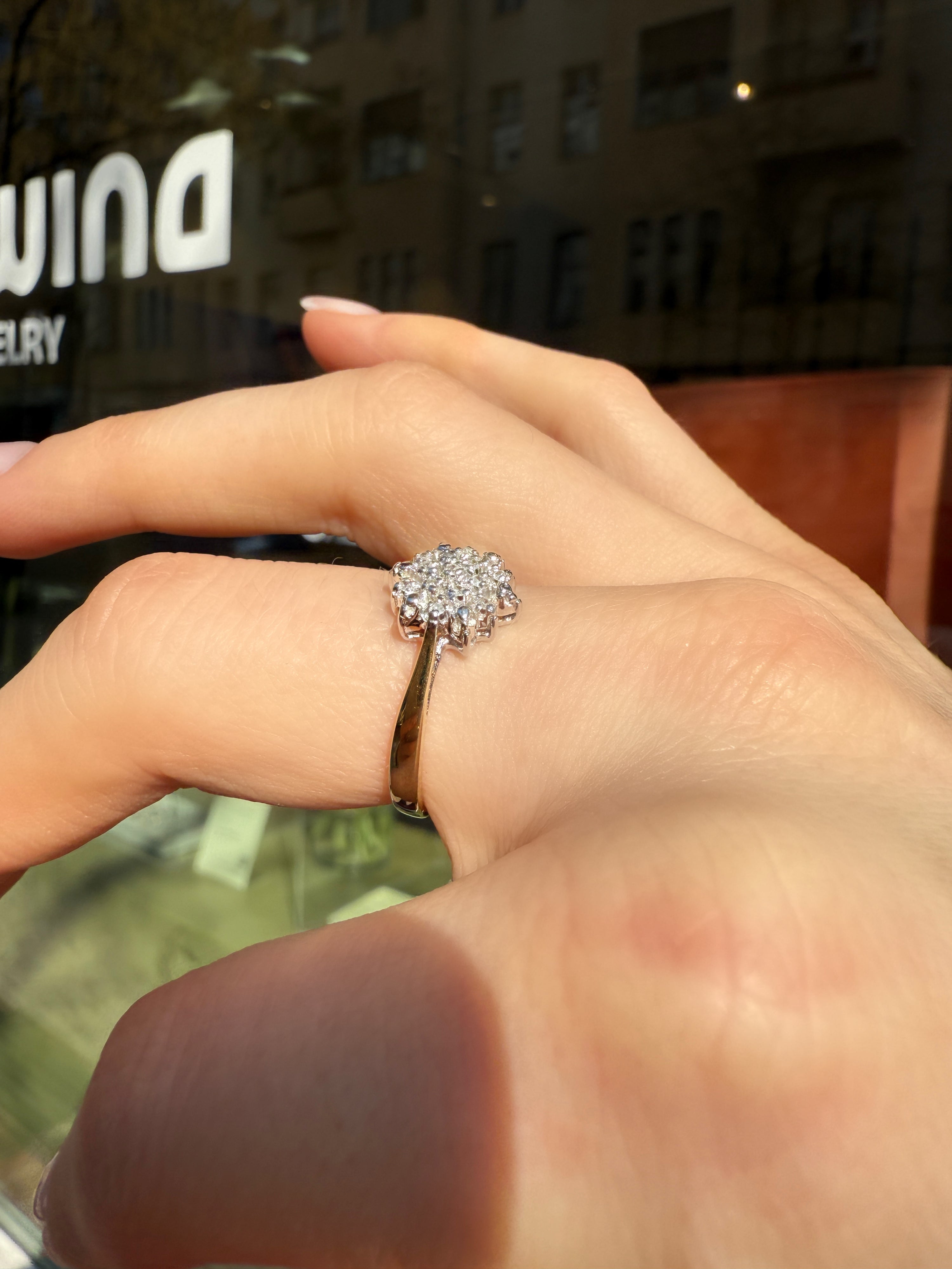 #793 8k Ring mit 13 Diamanten - RG 55.5