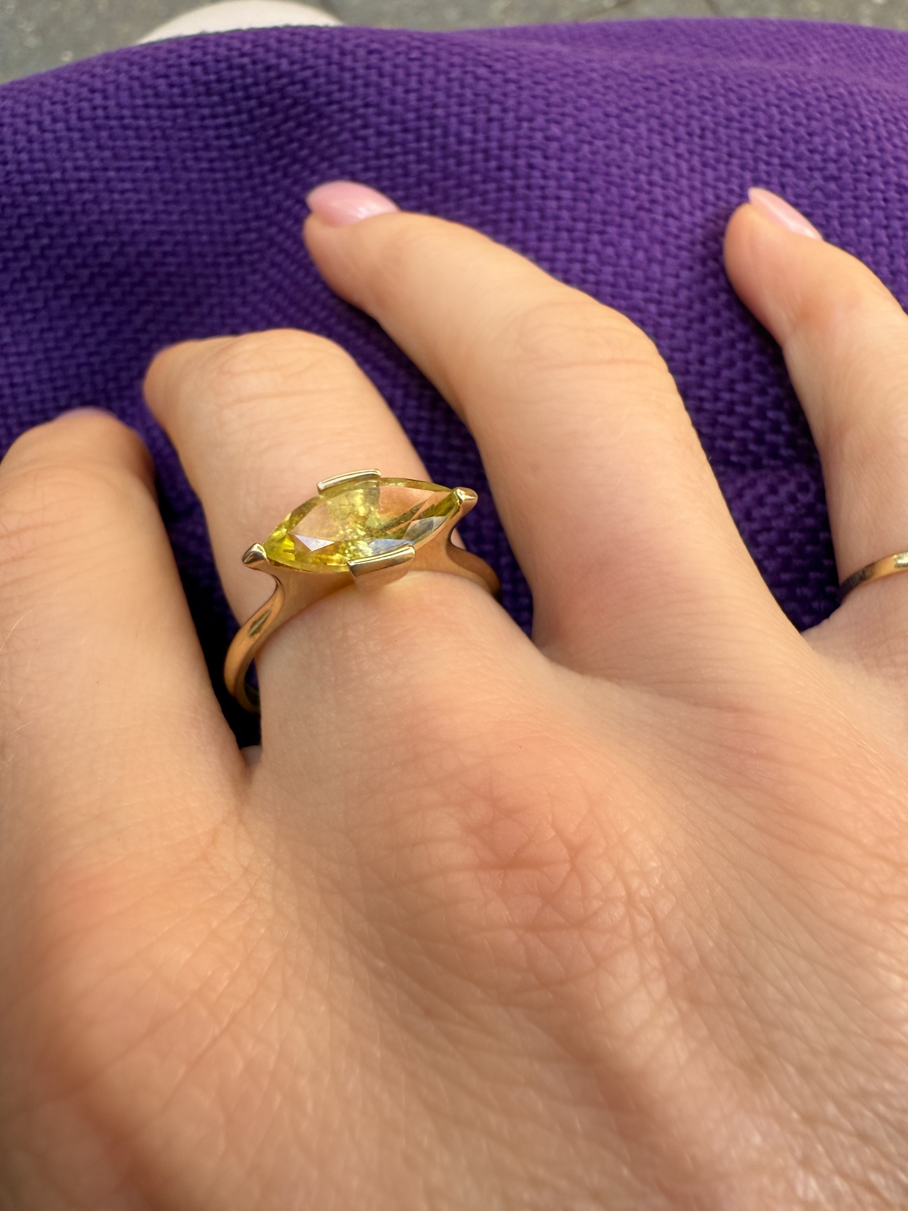 #136 8k Ring mit Periodot - RG 60