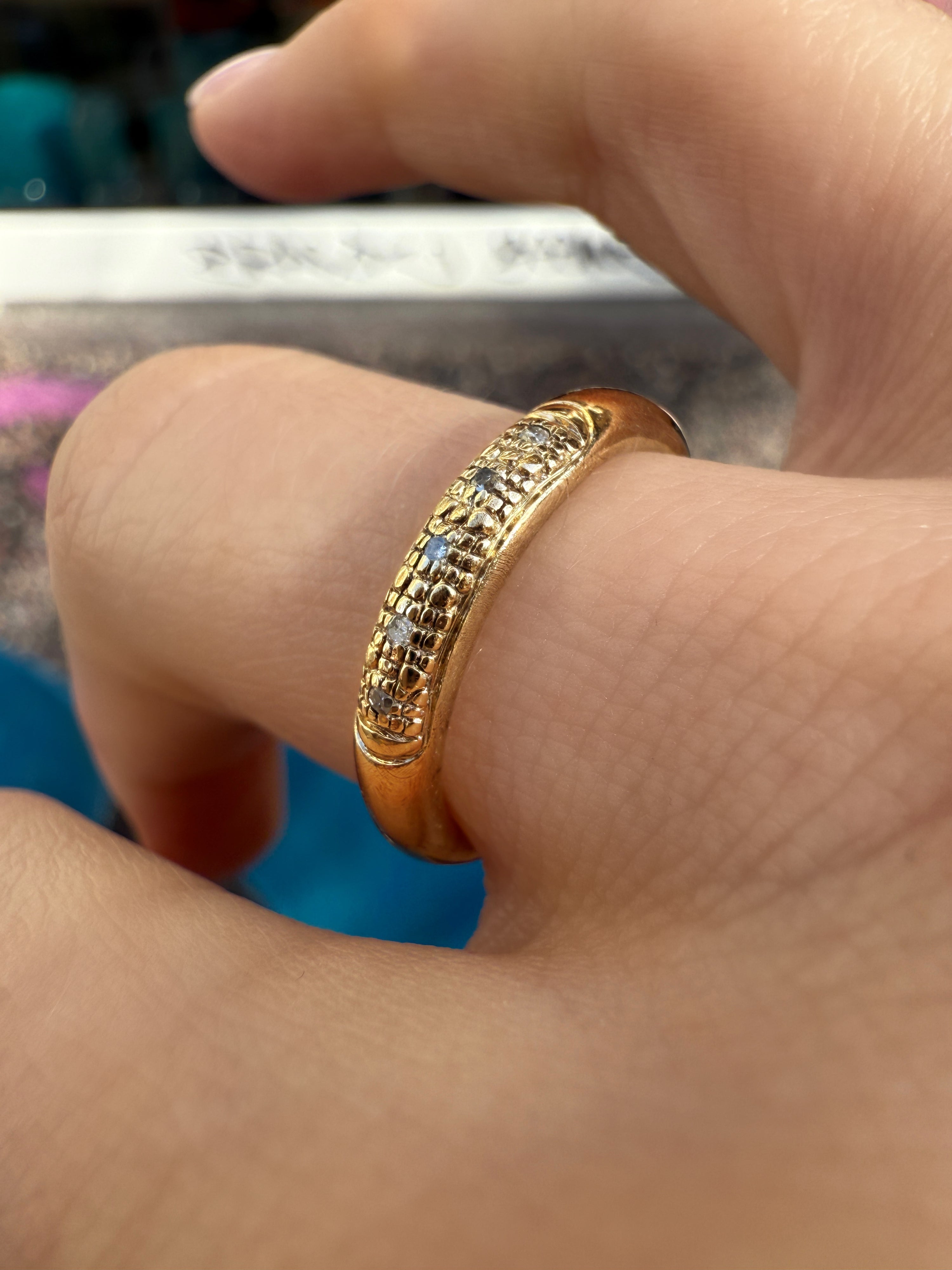 #669 Massiver 8k Ring mit 5 Diamanten - RG 53