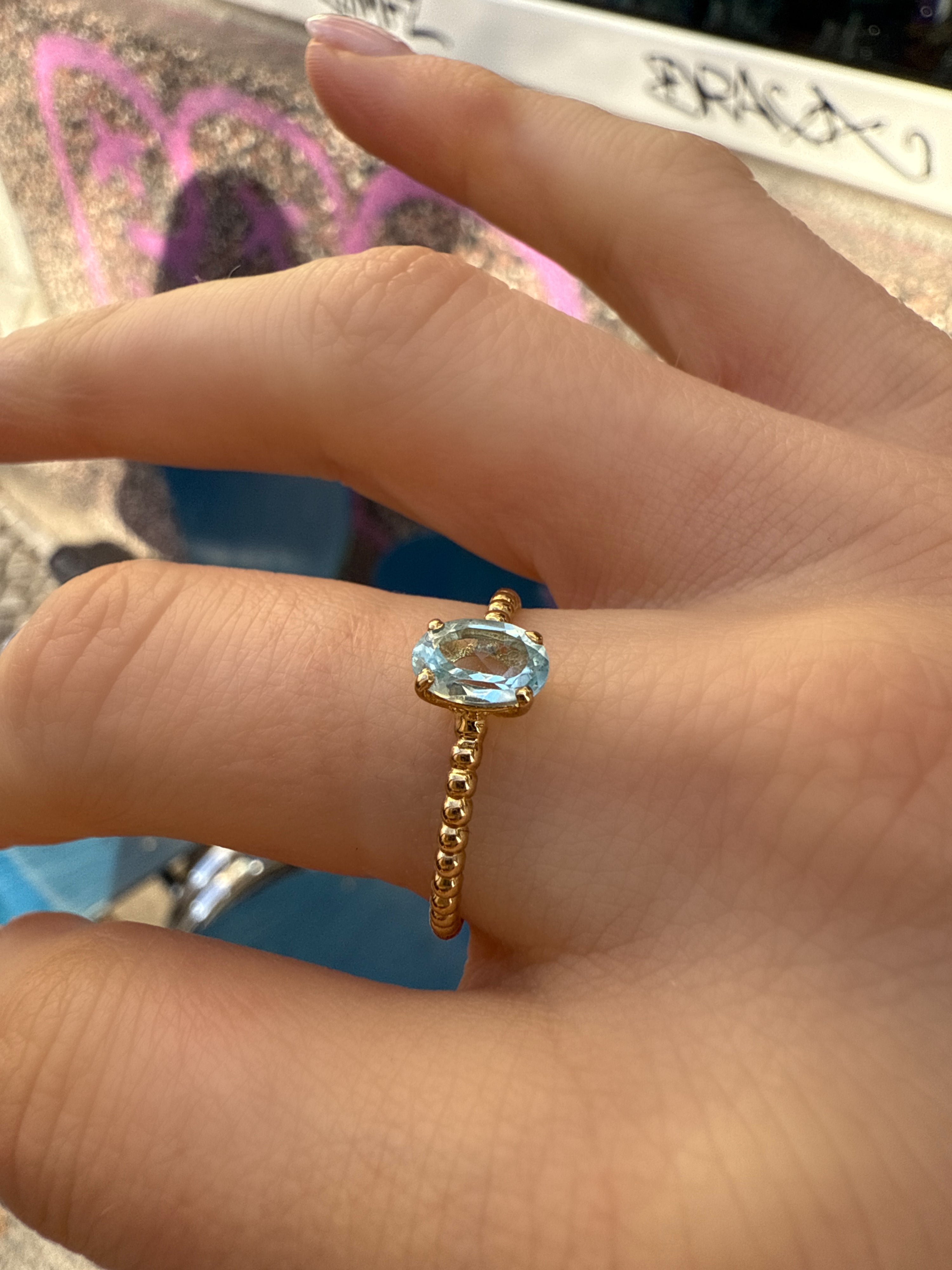 #640 8k Ring mit Topas - RG 60