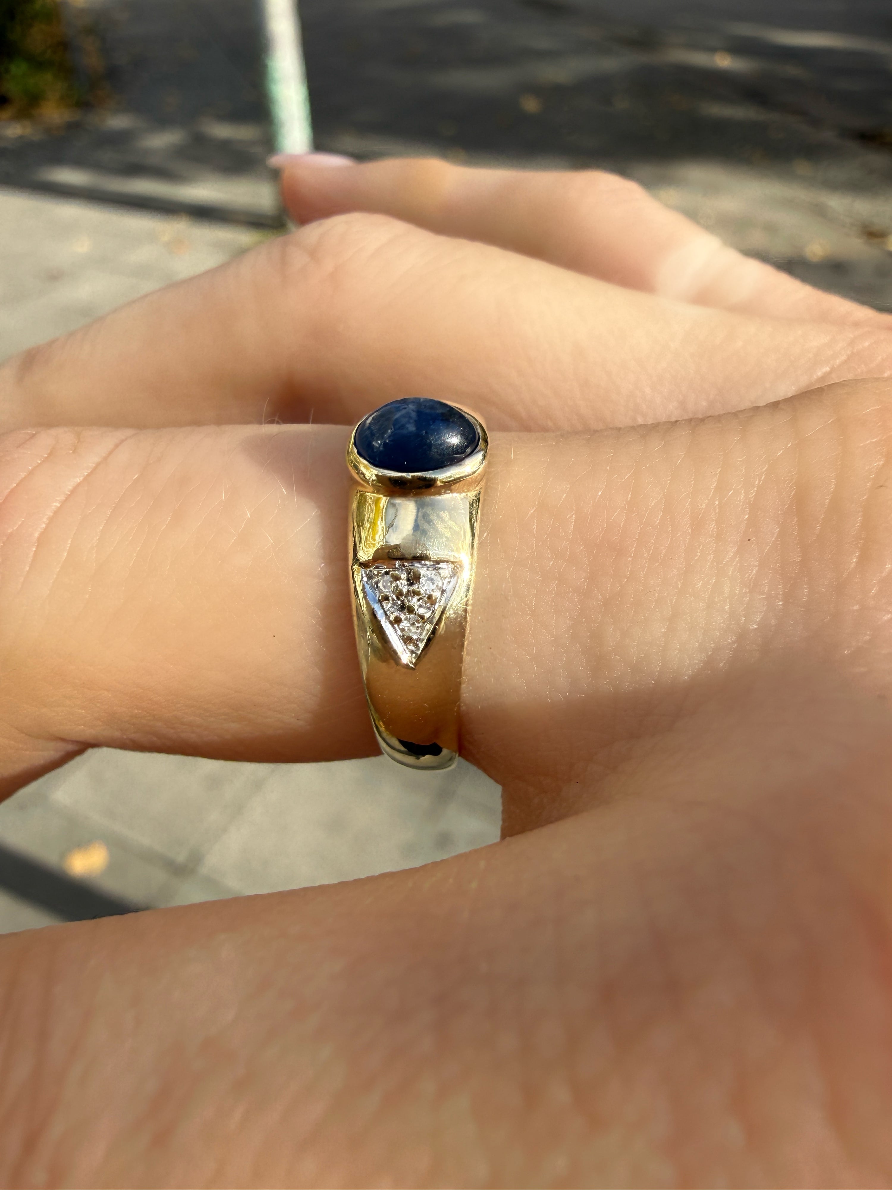 #876 8k Ring mit Saphir & 6 Diamanten - RG 56