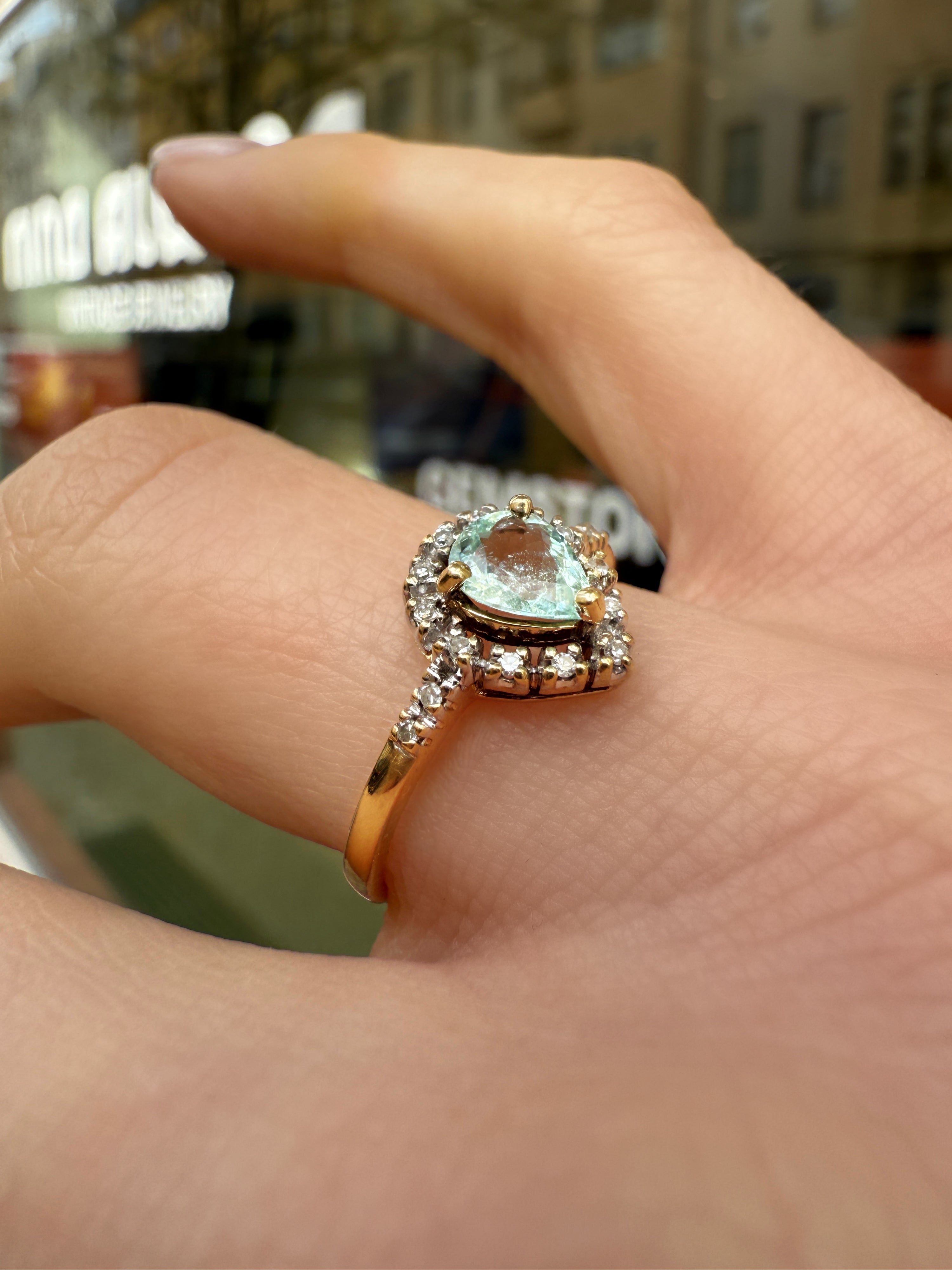 #839 9k Ring mit Paraiba Turmalin & 16 Diamanten - RG 54
