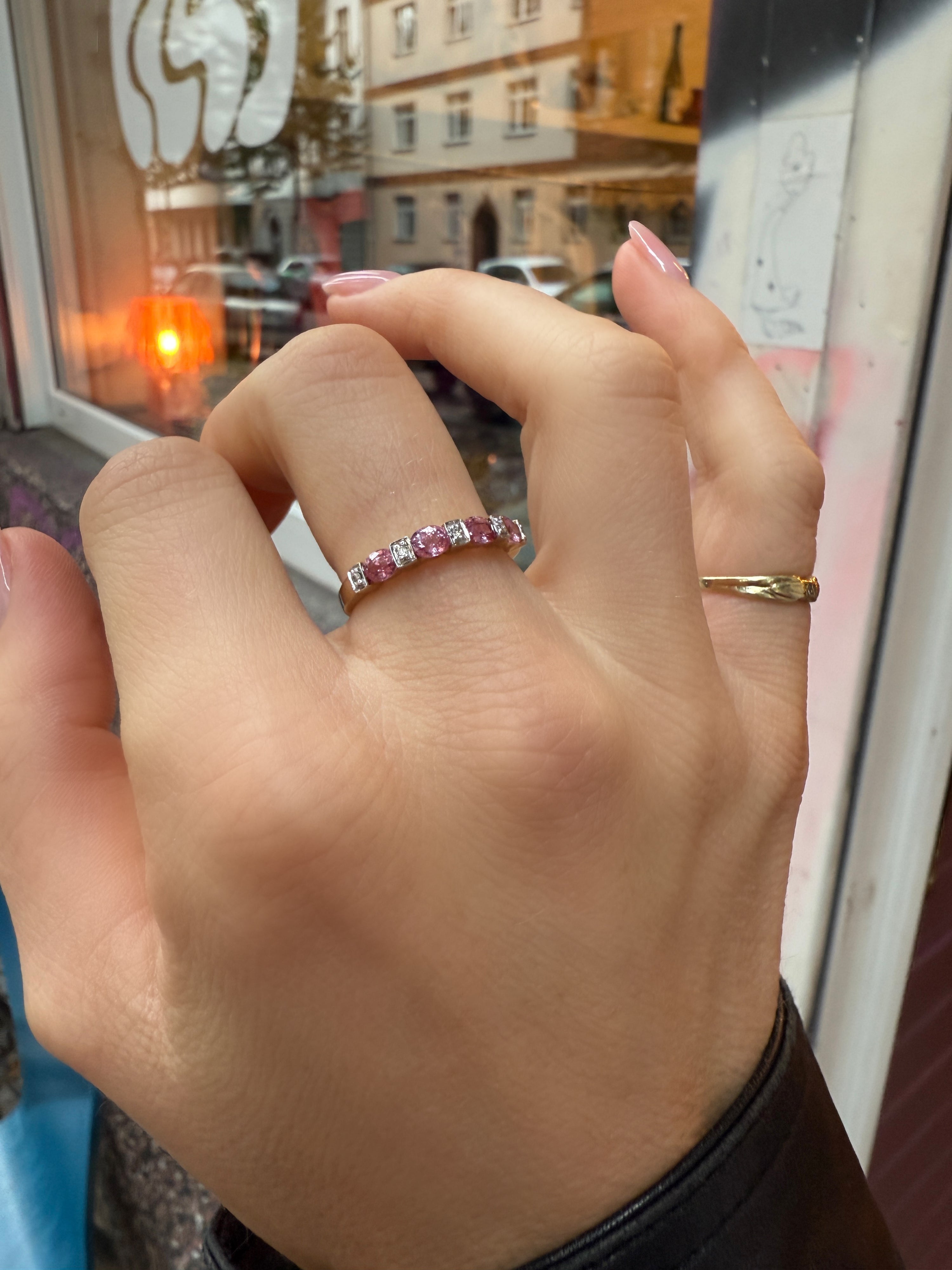 #152 9k Ring mit rosa Steinen & Diamanten - RG 55