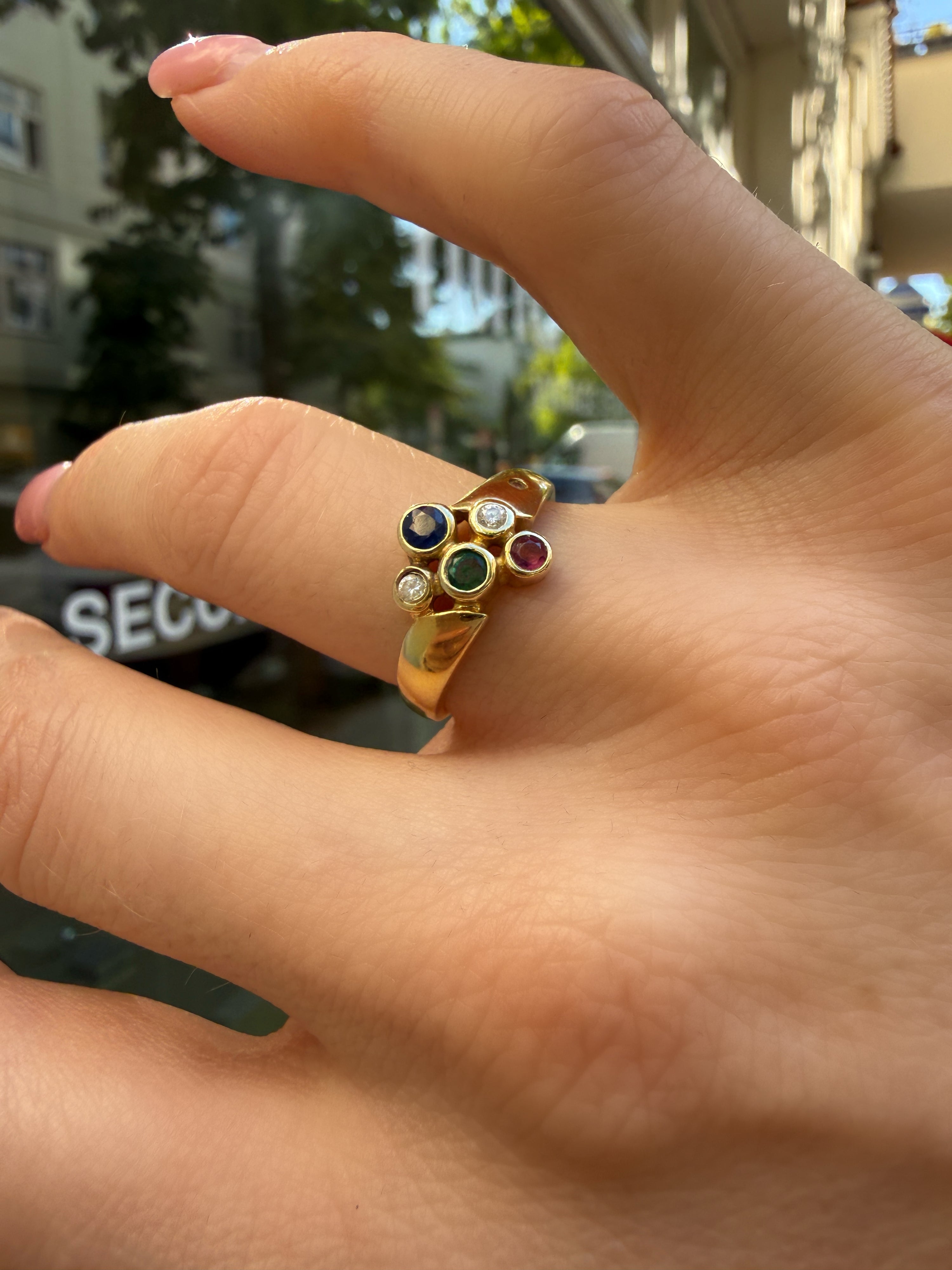 #1380 8k Ring mit Smaragd, Rubin, Saphir - RG 54