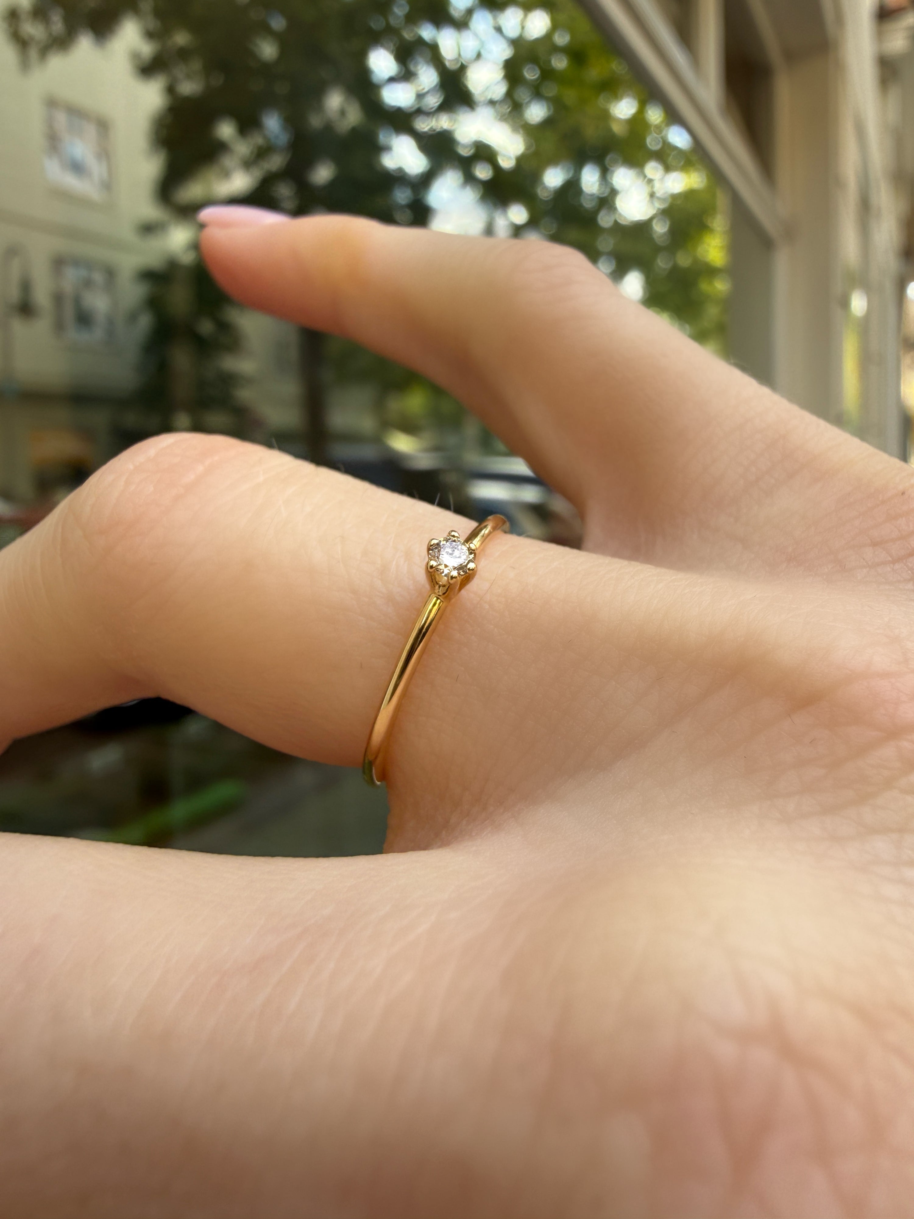 #1390 18k Ring mit Diamant - RG 52