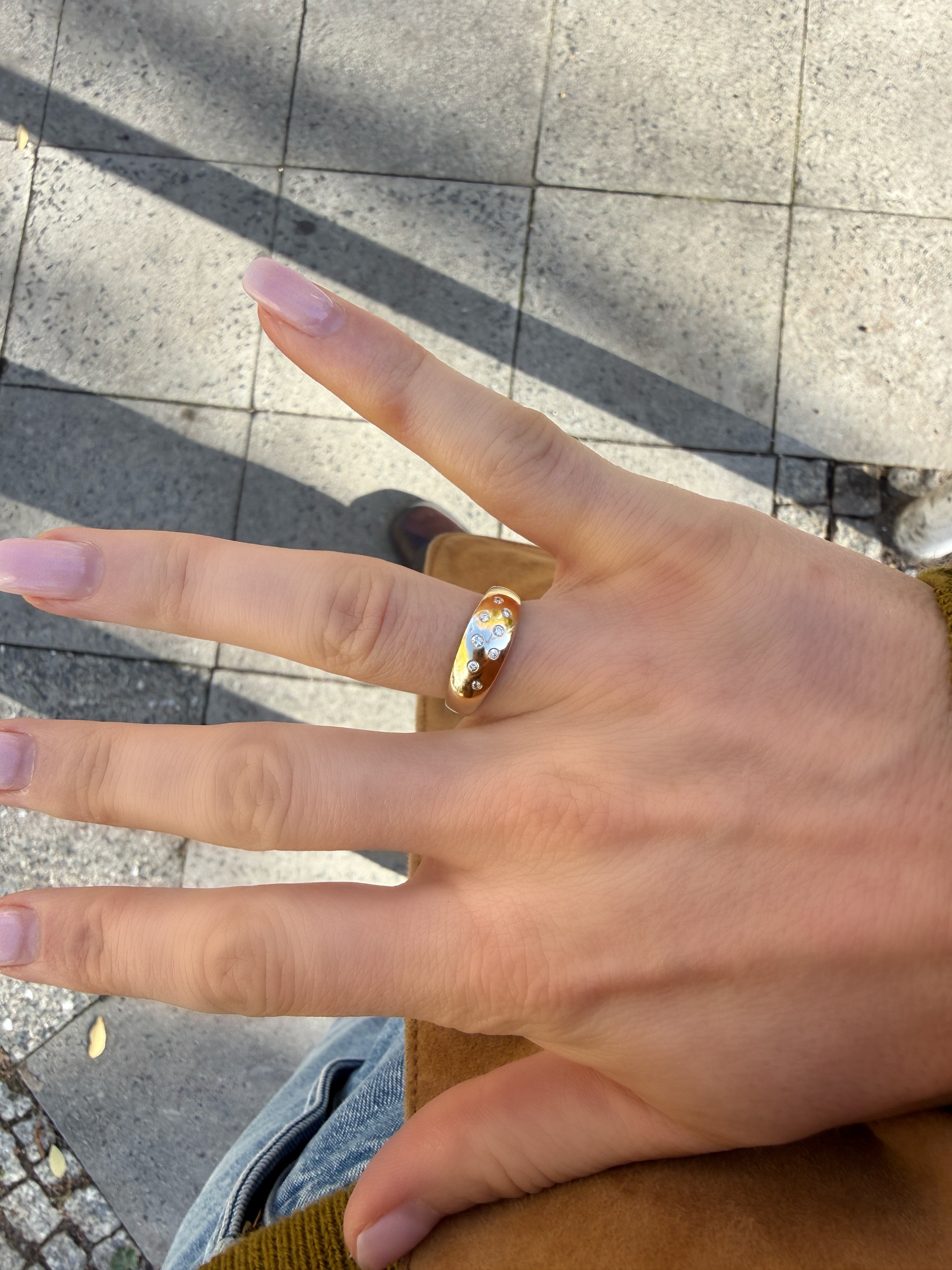 #1428 14k Ring mit 8 Diamanten - RG 54