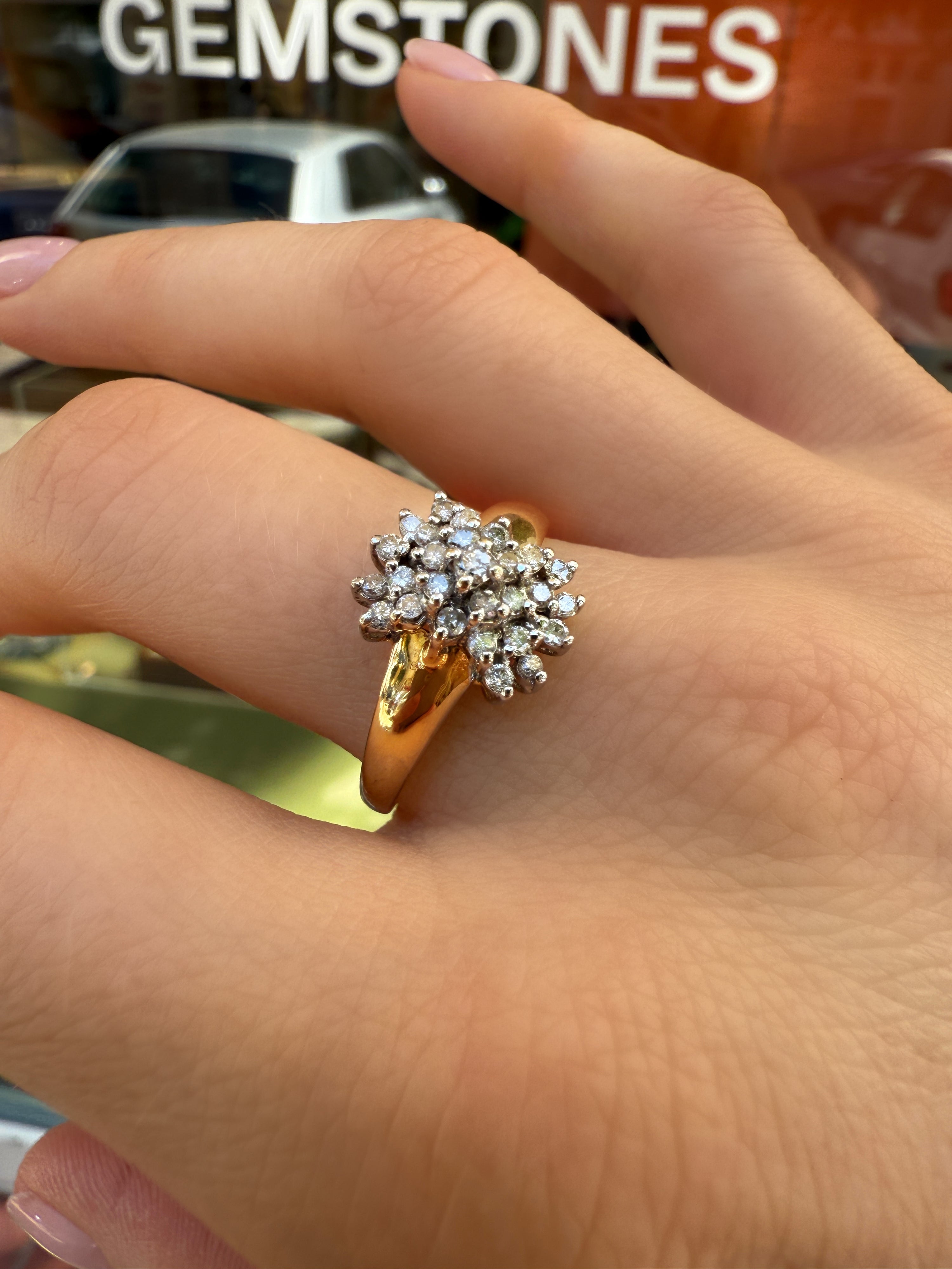 #997 14k Ring mit 27 Diamanten - RG 64