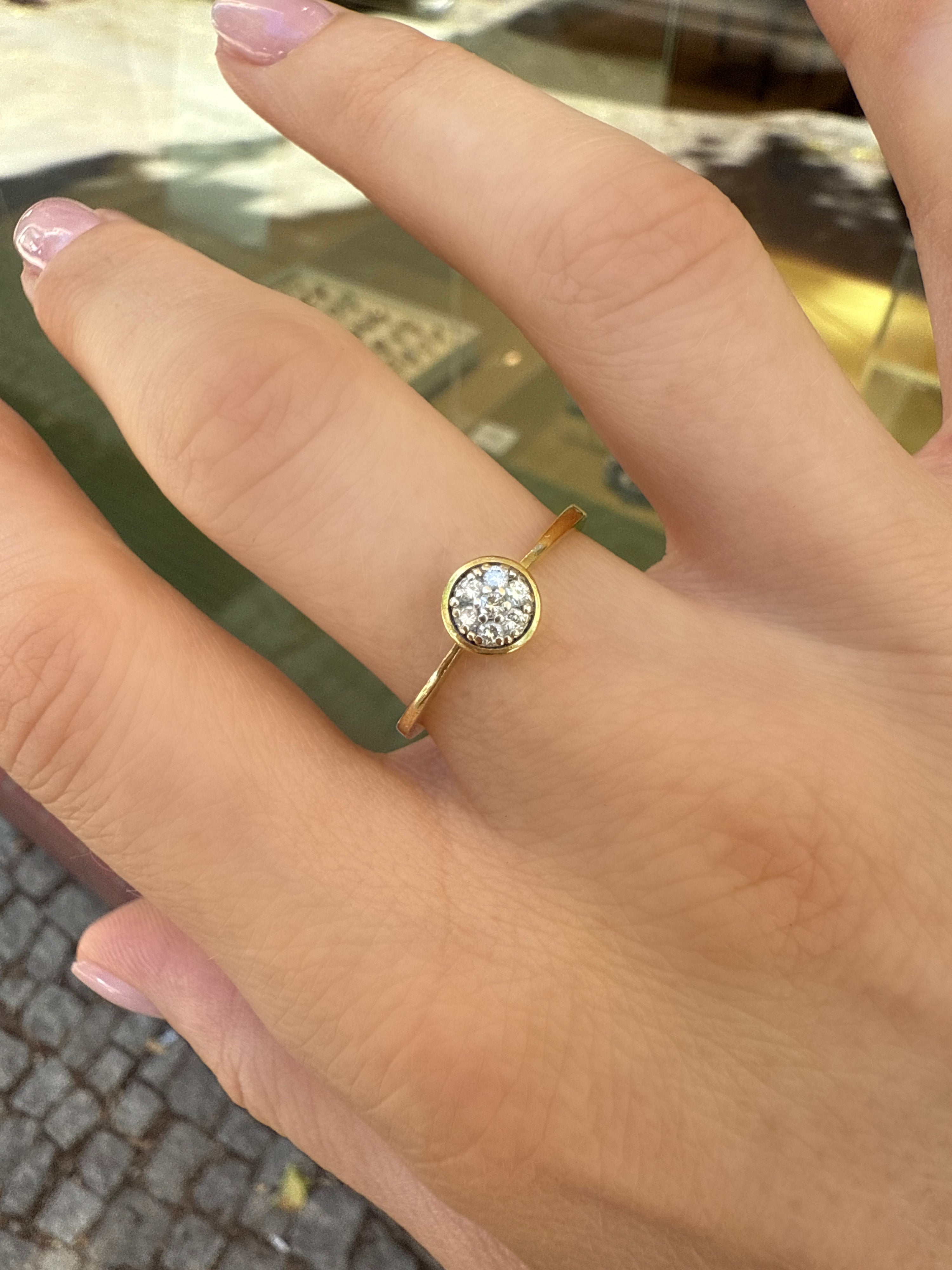 #1024 14k Ring mit 7 Diamanten - RG 59