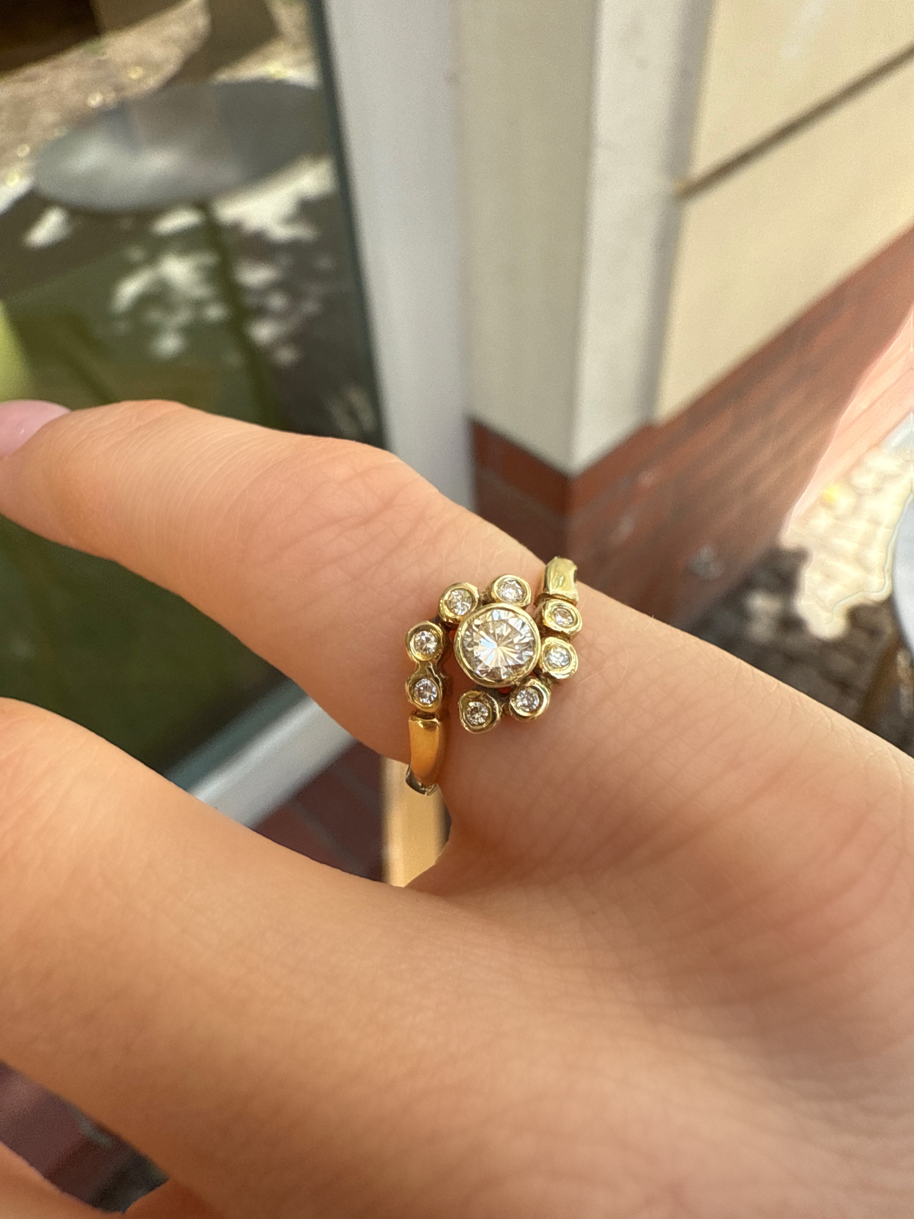 #1016 14k Ring mit 8 Diamanten - RG 46