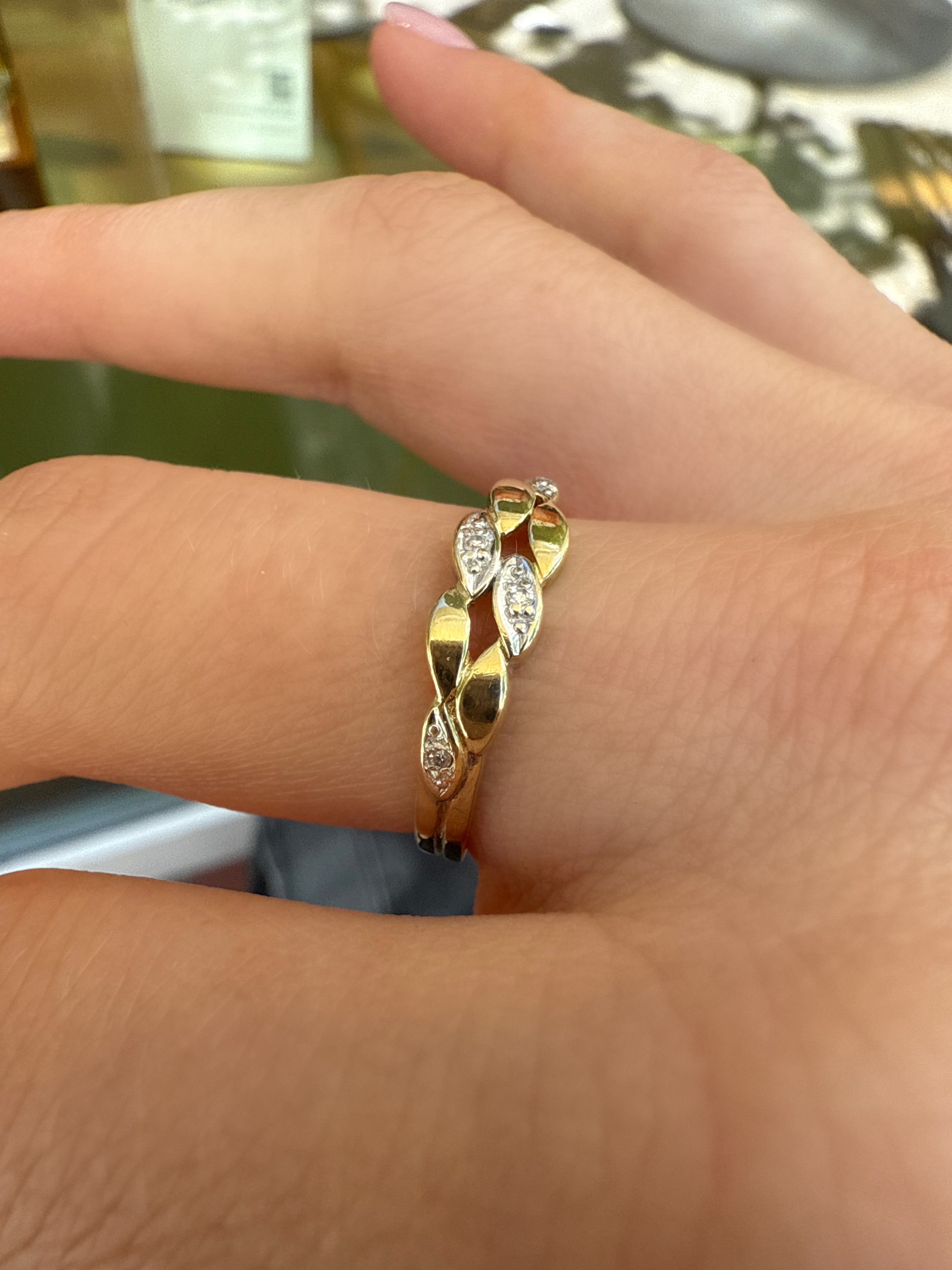 #1008 8k Ring mit 4 Diamanten - RG 58