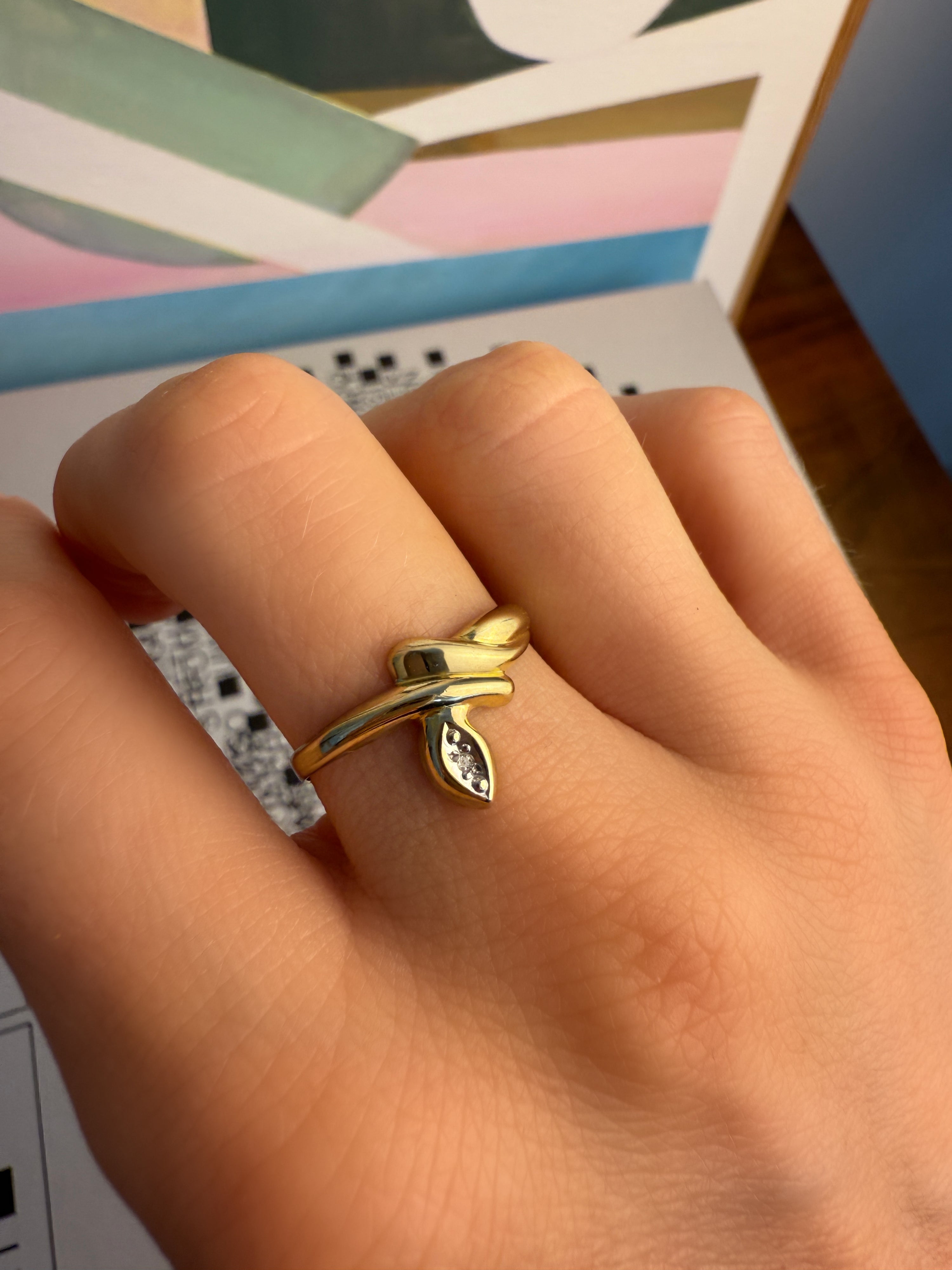 #96 8k Snake Ring mit Diamant - RG 57