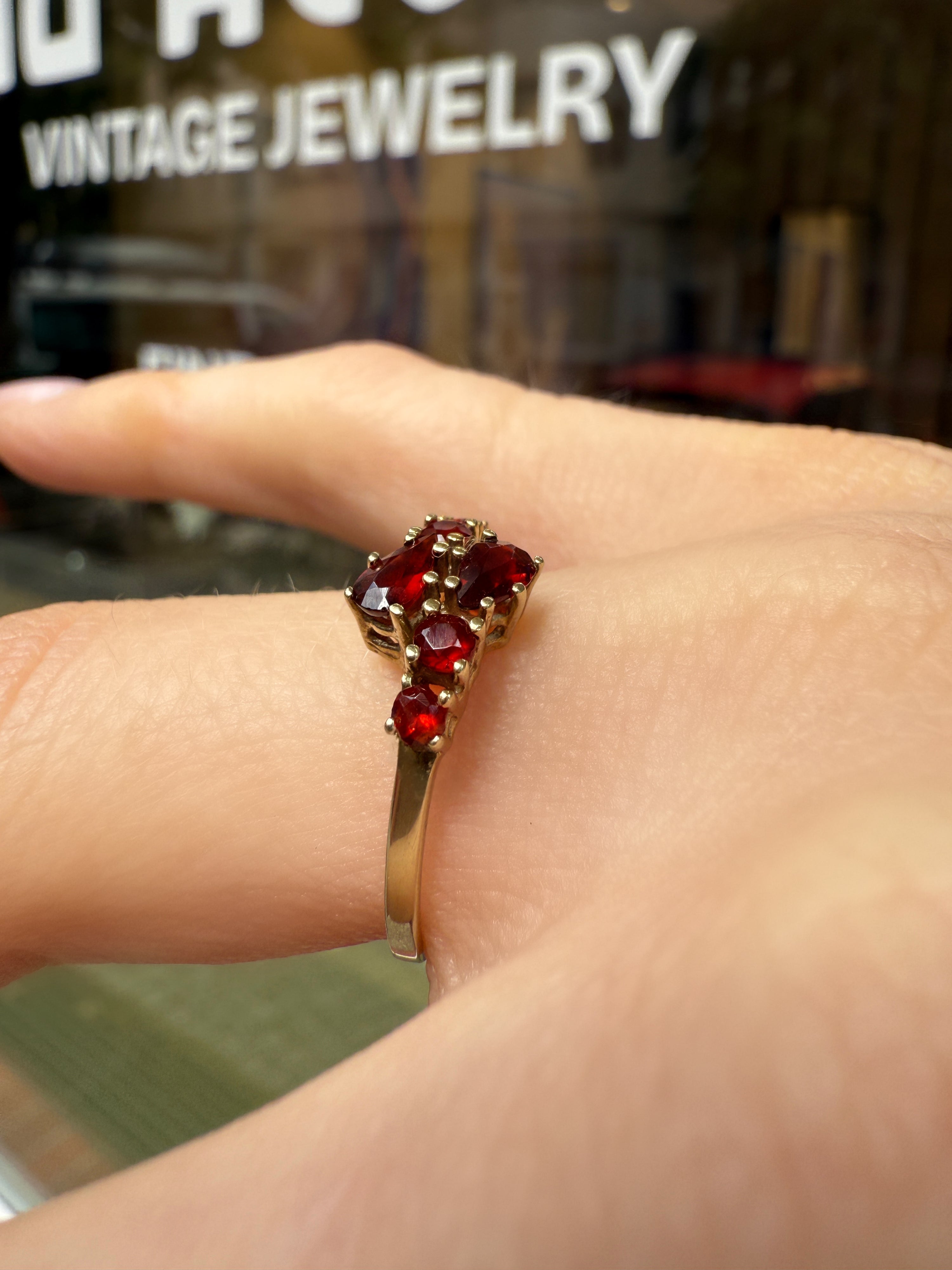 #1208 8k Ring mit Granat - RG 54