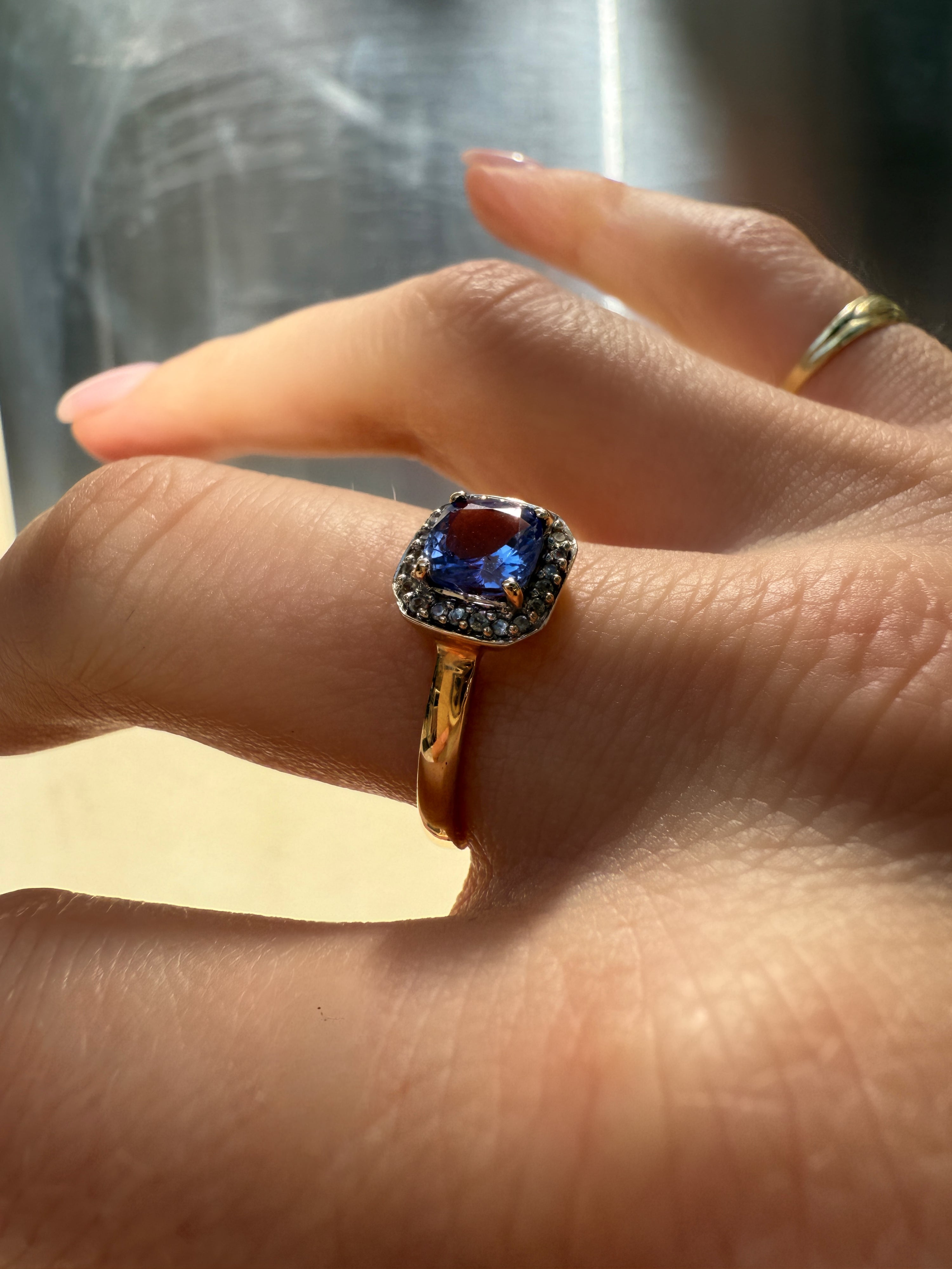 #1211 9k Ring mit Tansanit & Diamanten - RG 60
