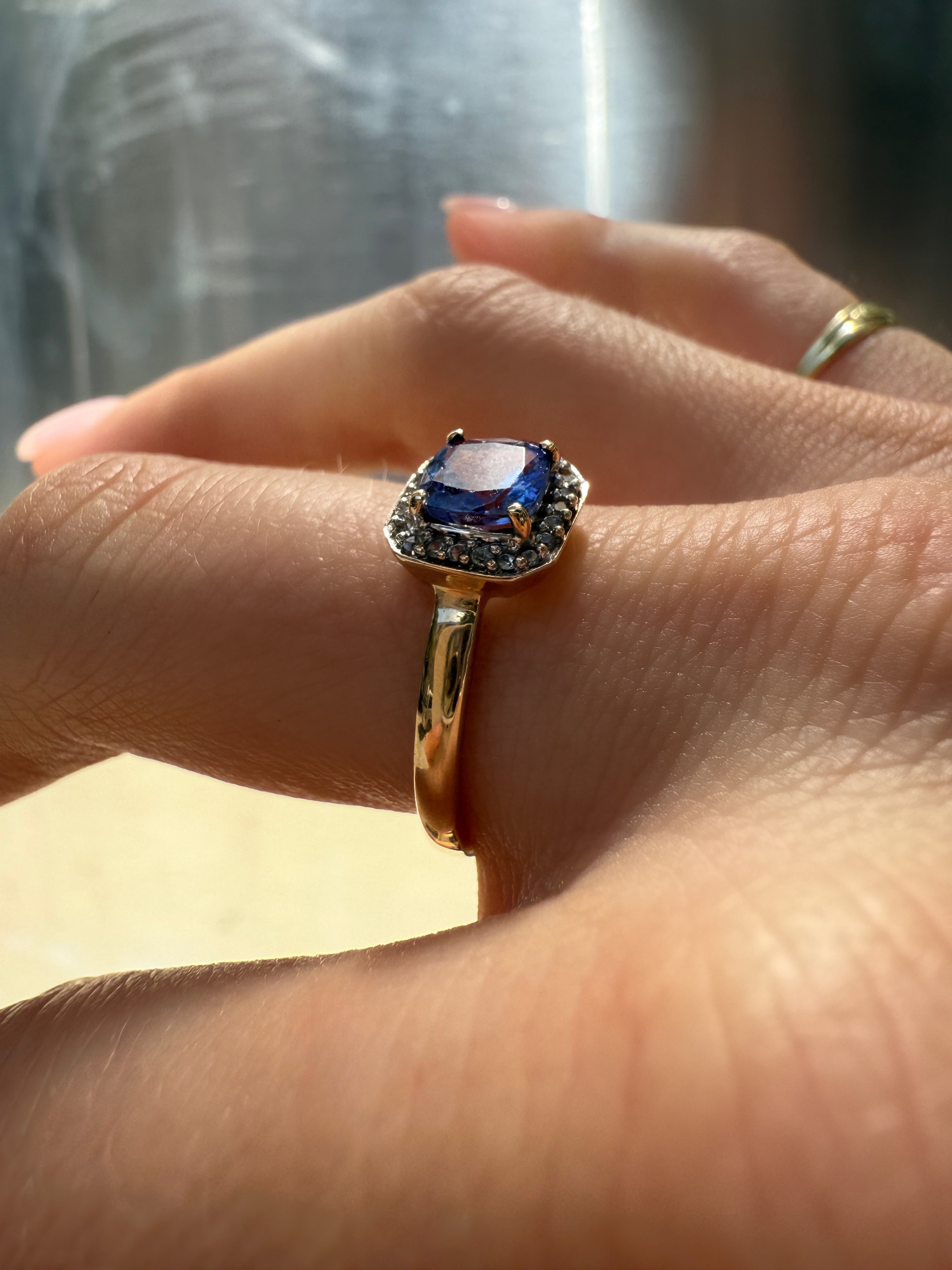 #1211 9k Ring mit Tansanit & Diamanten - RG 60
