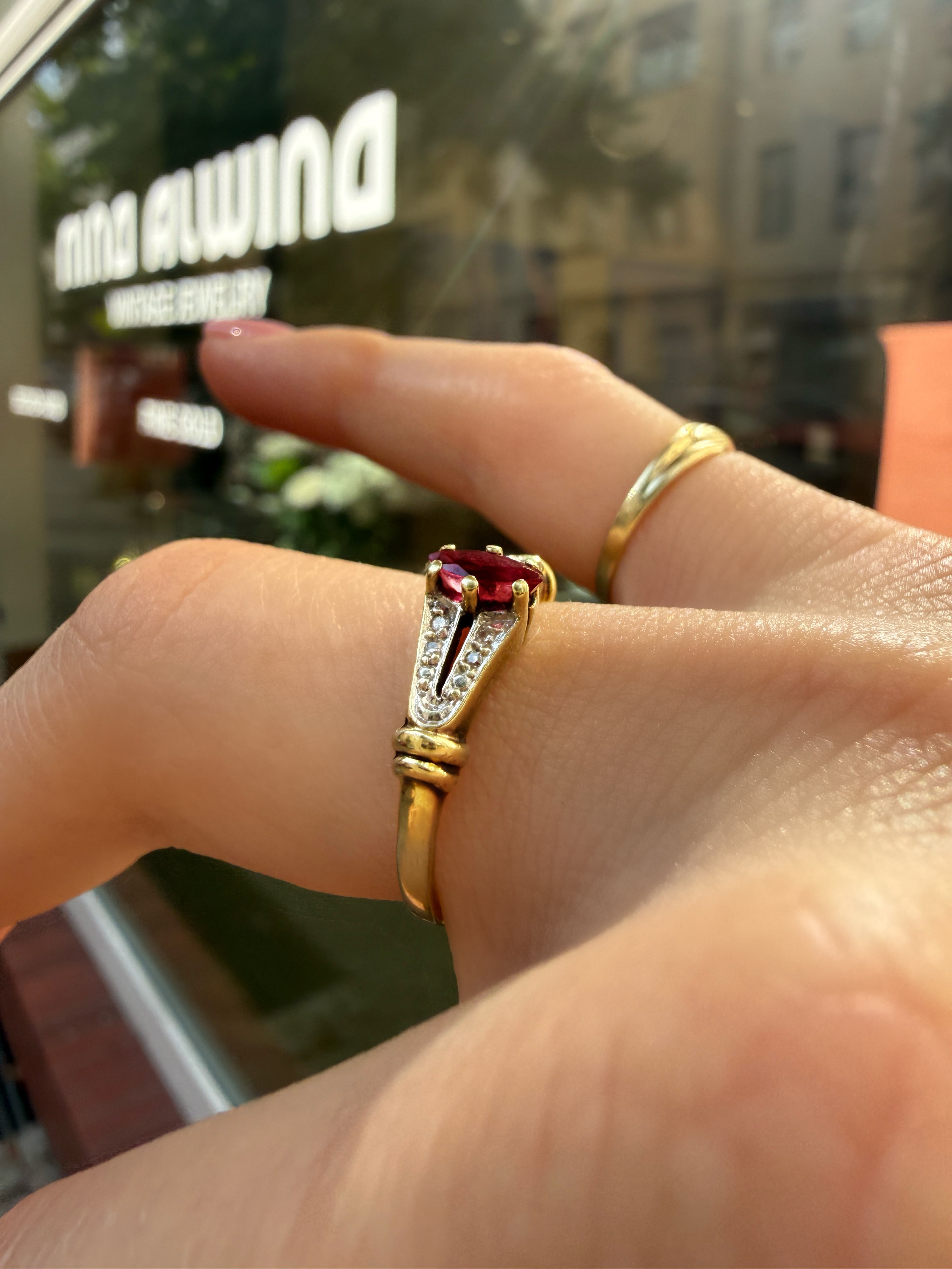 #1303 Massiver 8k Ring mit Rubin & Diamanten - RG 54