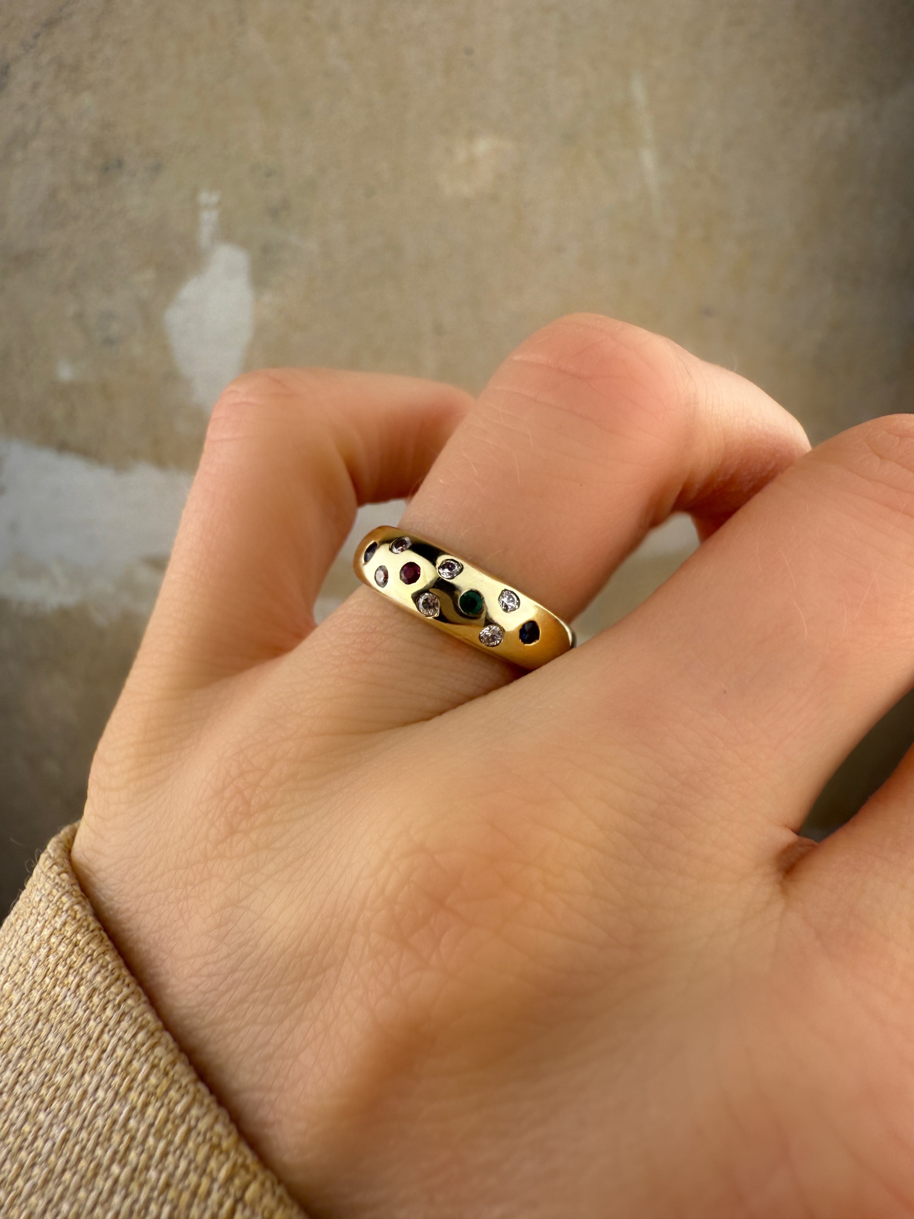 #237 8k Ring mit bunten Steinen - RG 49,5