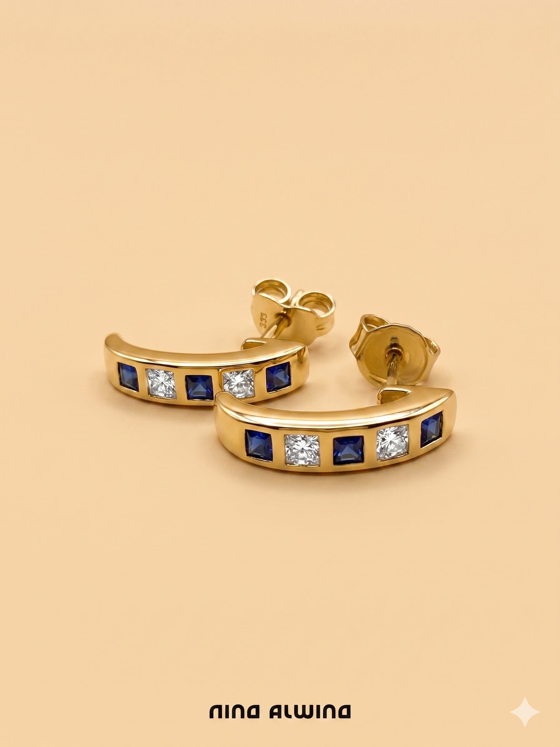 #945 9k Ohrringe mit Saphir & Diamant - 1.5cm