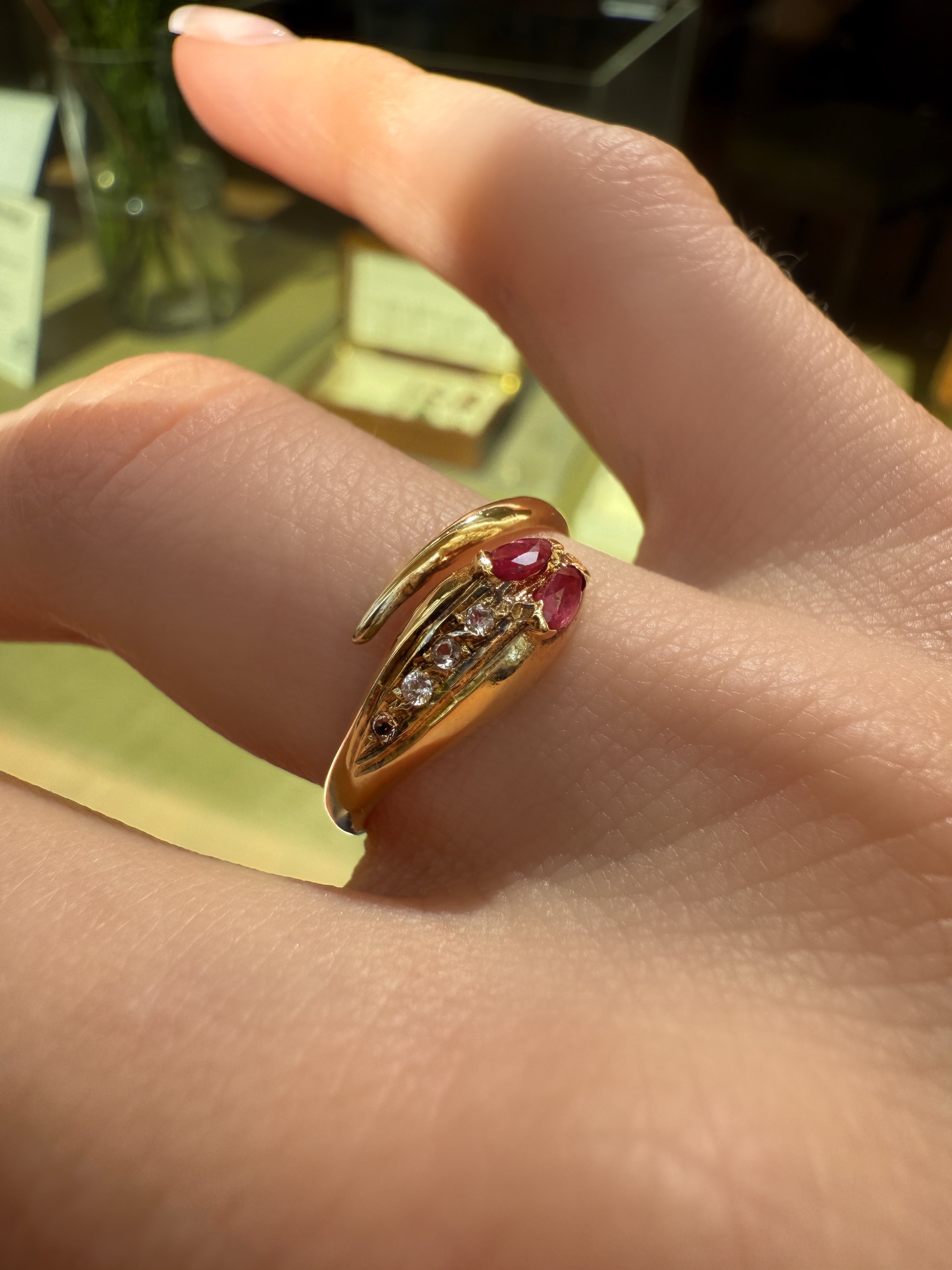 #913 14k Ring mit Rubinen & Zirkonen - RG 54