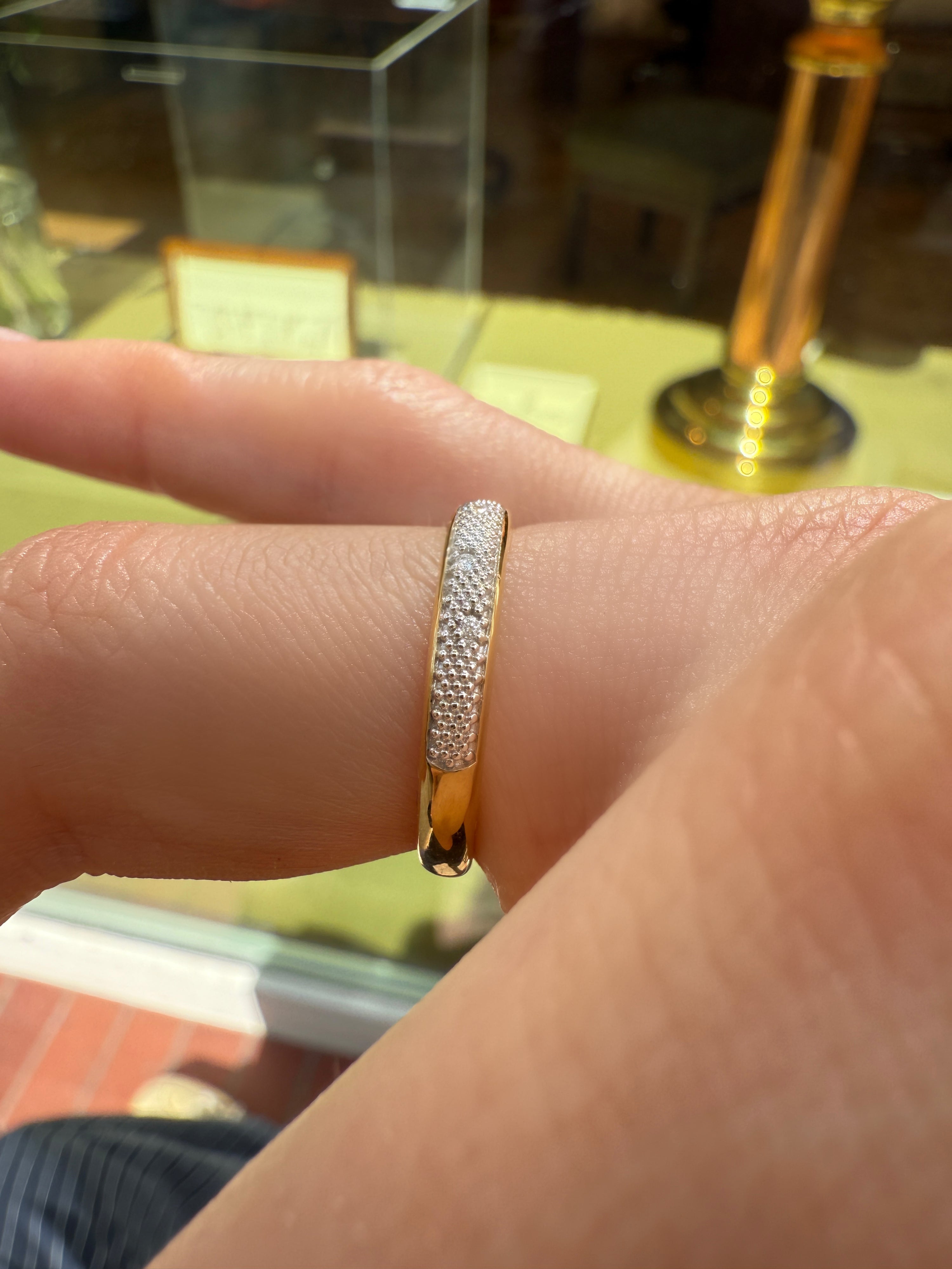 #910 Massiver 9k Ring mit 5 Diamanten - RG 53