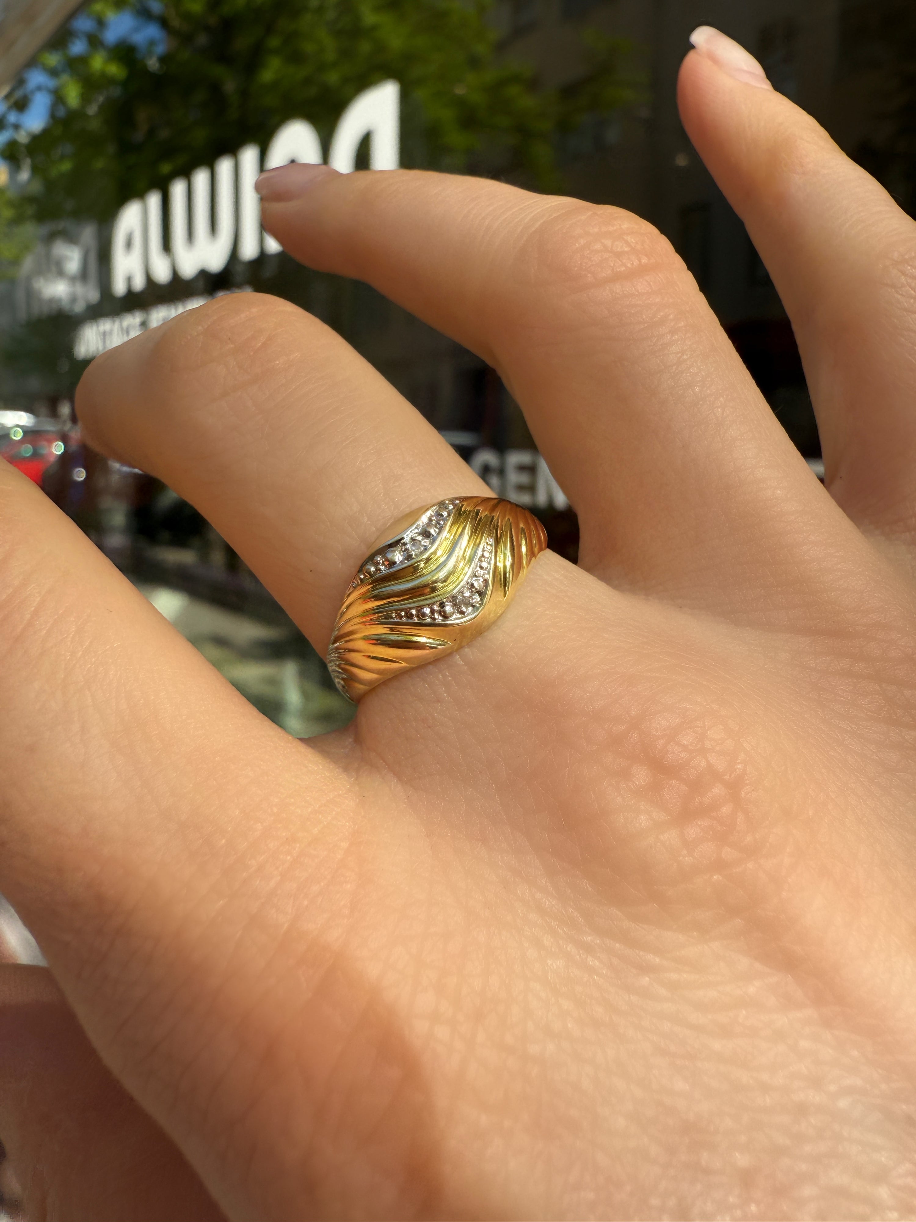#925 8k Ring mit 2 Diamanten - RG 56