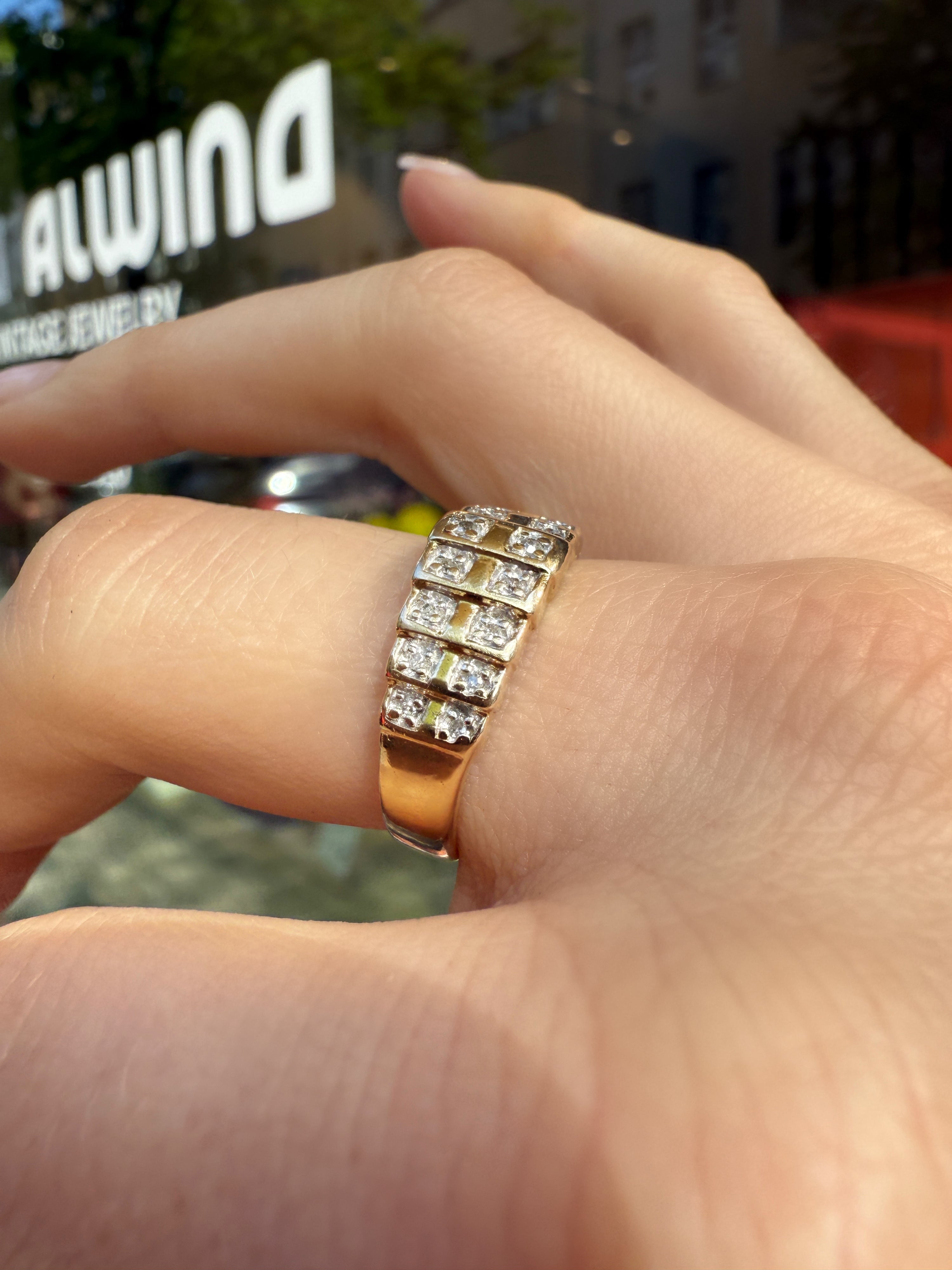#924 8k Ring mit 18 Diamanten - RG 58