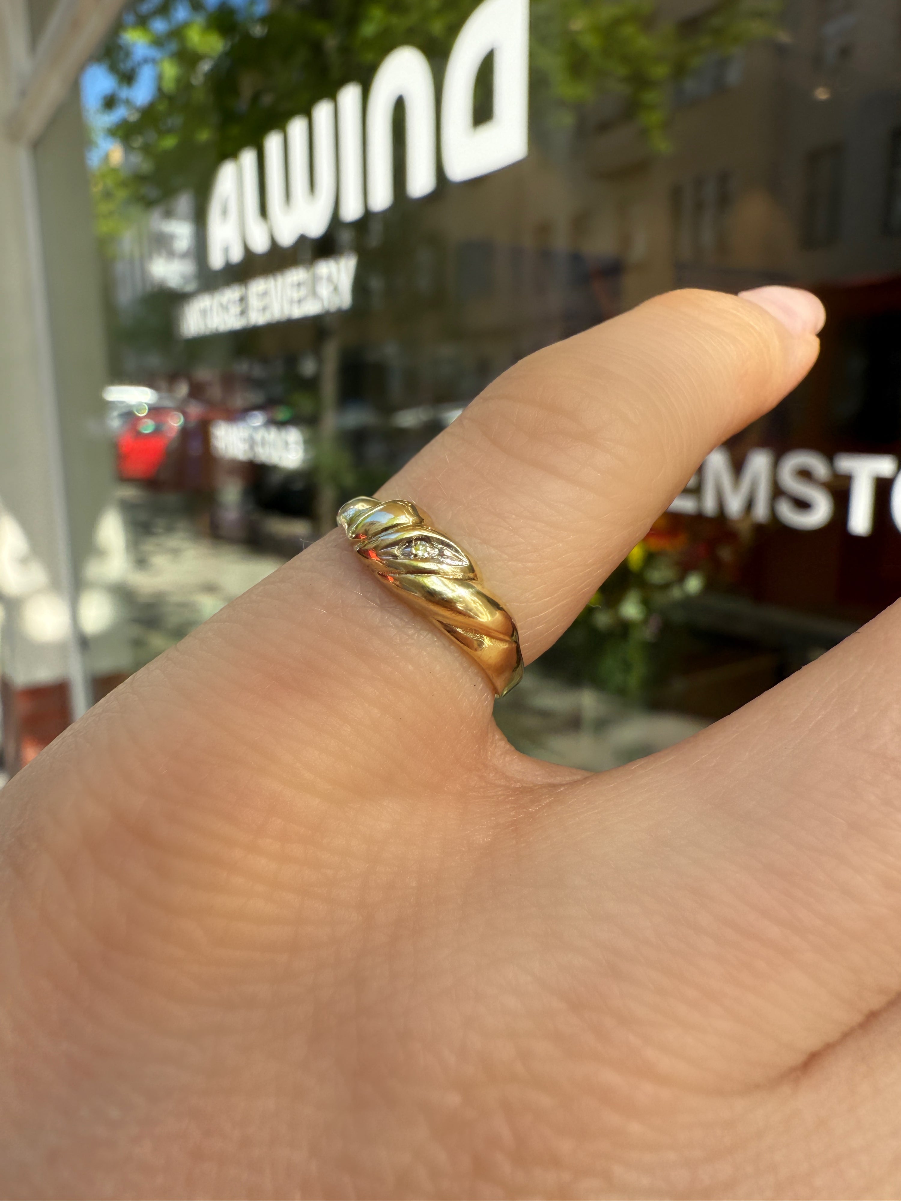 #917 8k Ring mit Diamant - RG 45