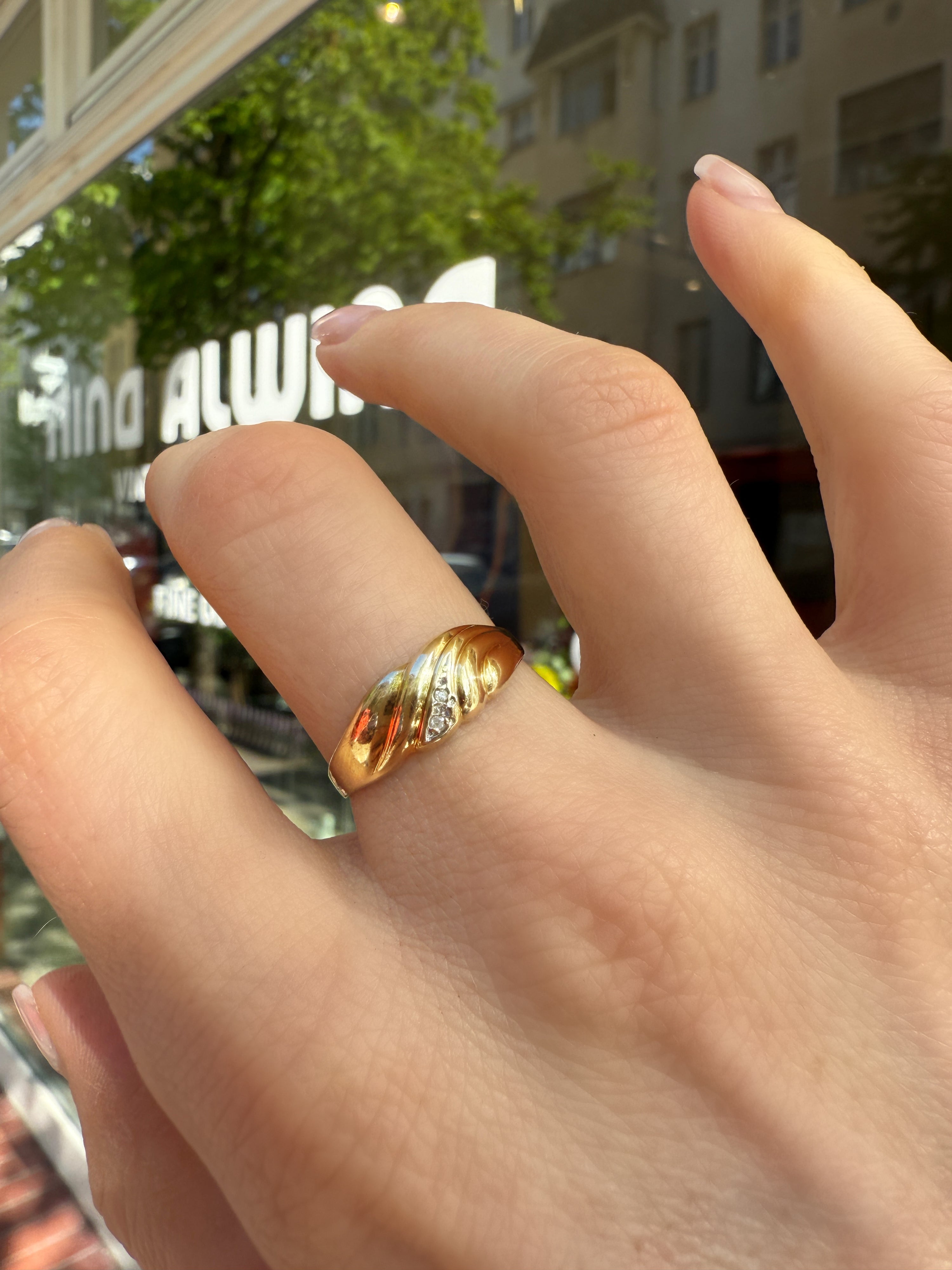 #923 8k Ring mit Diamant - RG 58