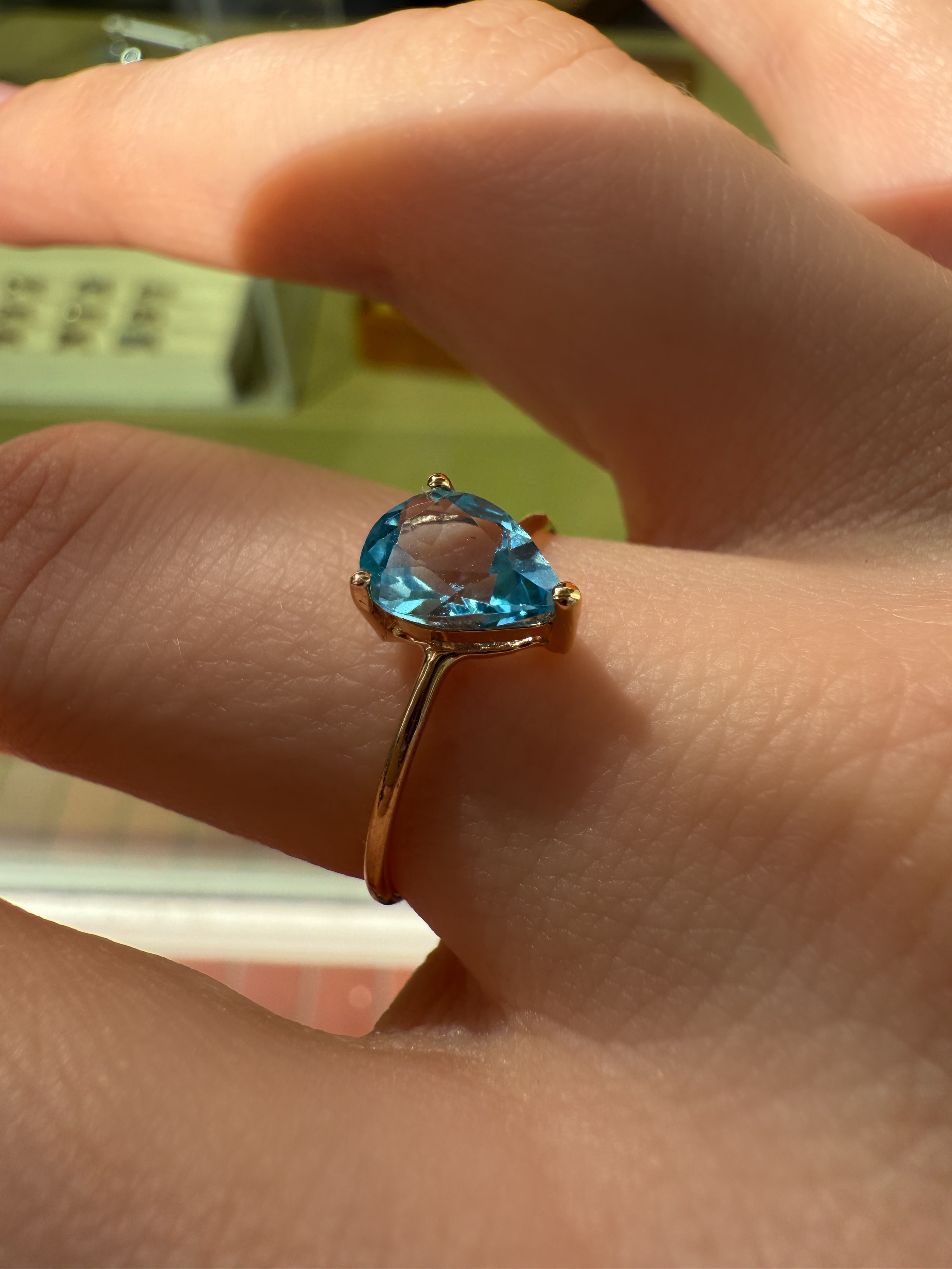 #931 14k Ring mit blauem Topas - RG 55