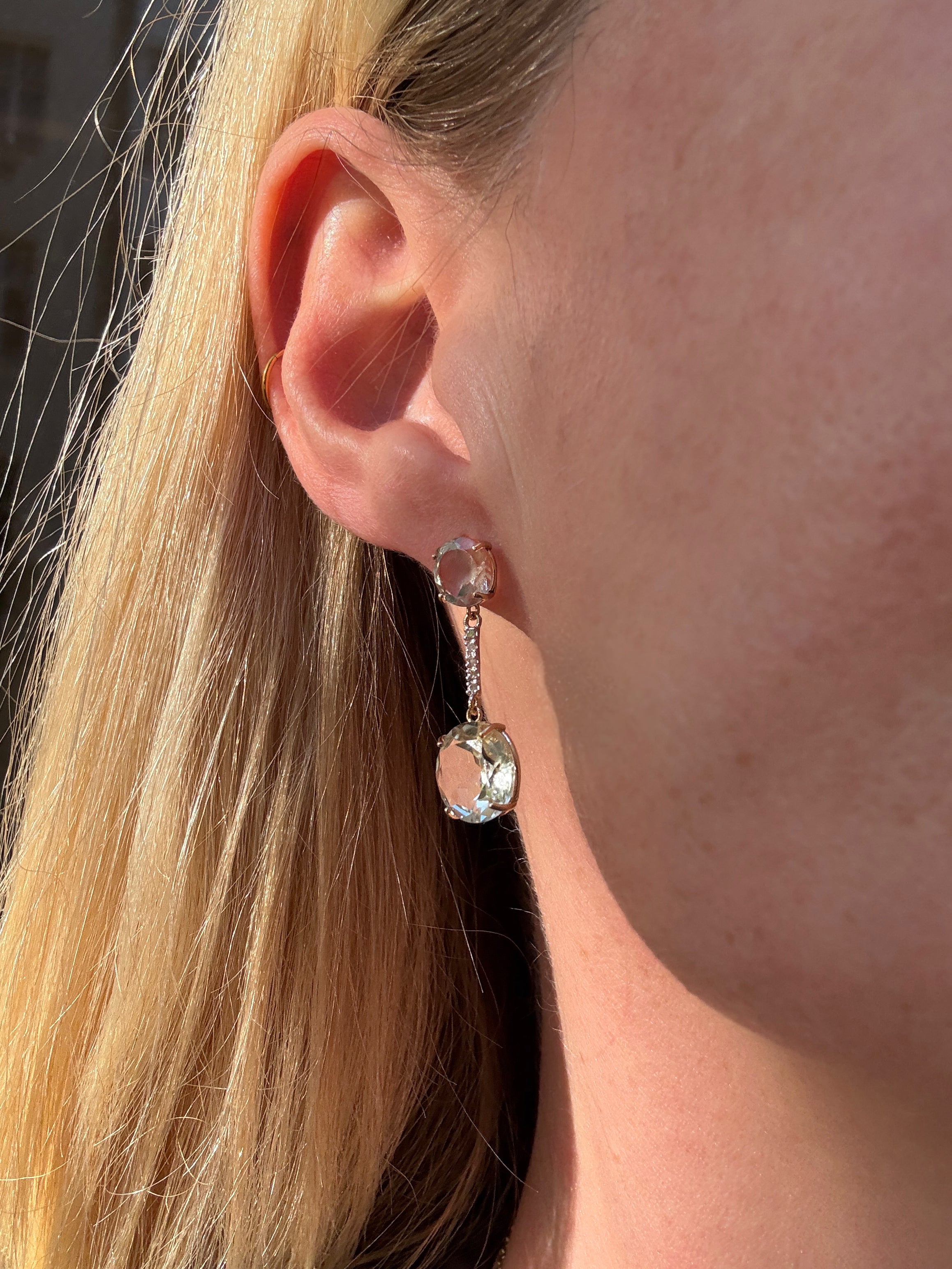 #1045 14k Ohrringe mit hellblauem Quarz & 10 Diamanten - 3cm