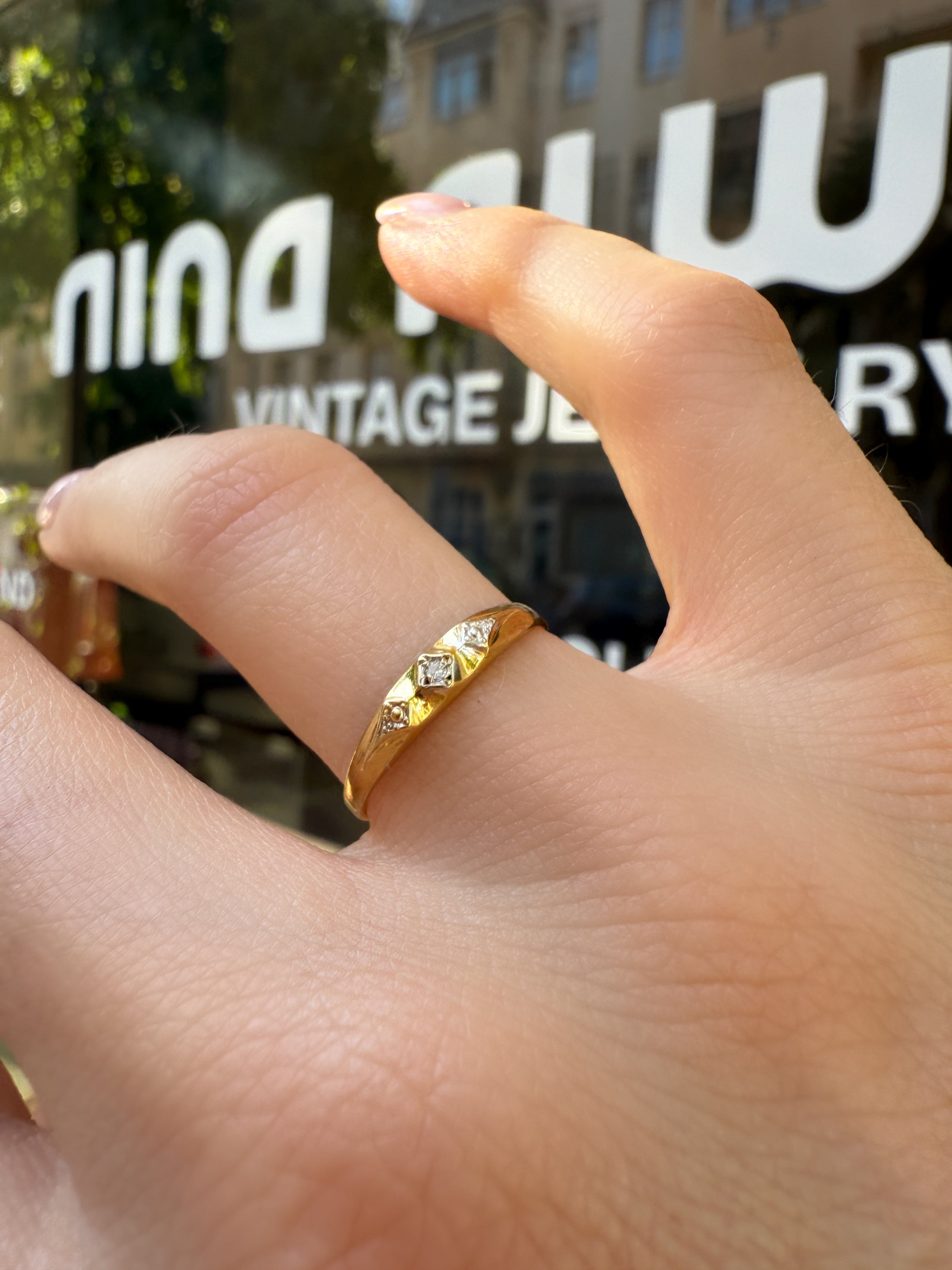 #1113 8k Ring mit Diamant - RG 53