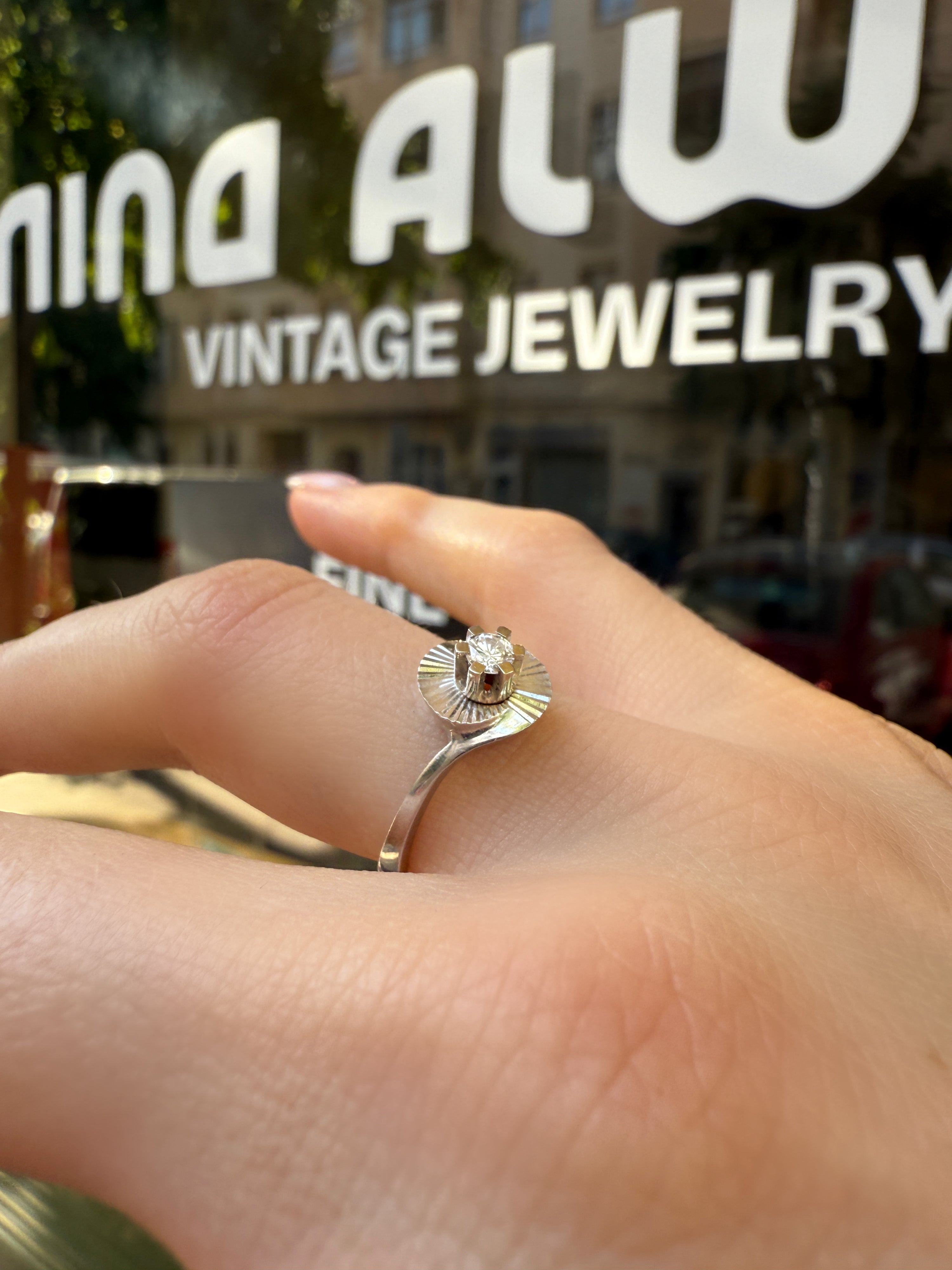 #1110 Massiver 14k Ring mit Diamant - RG 52