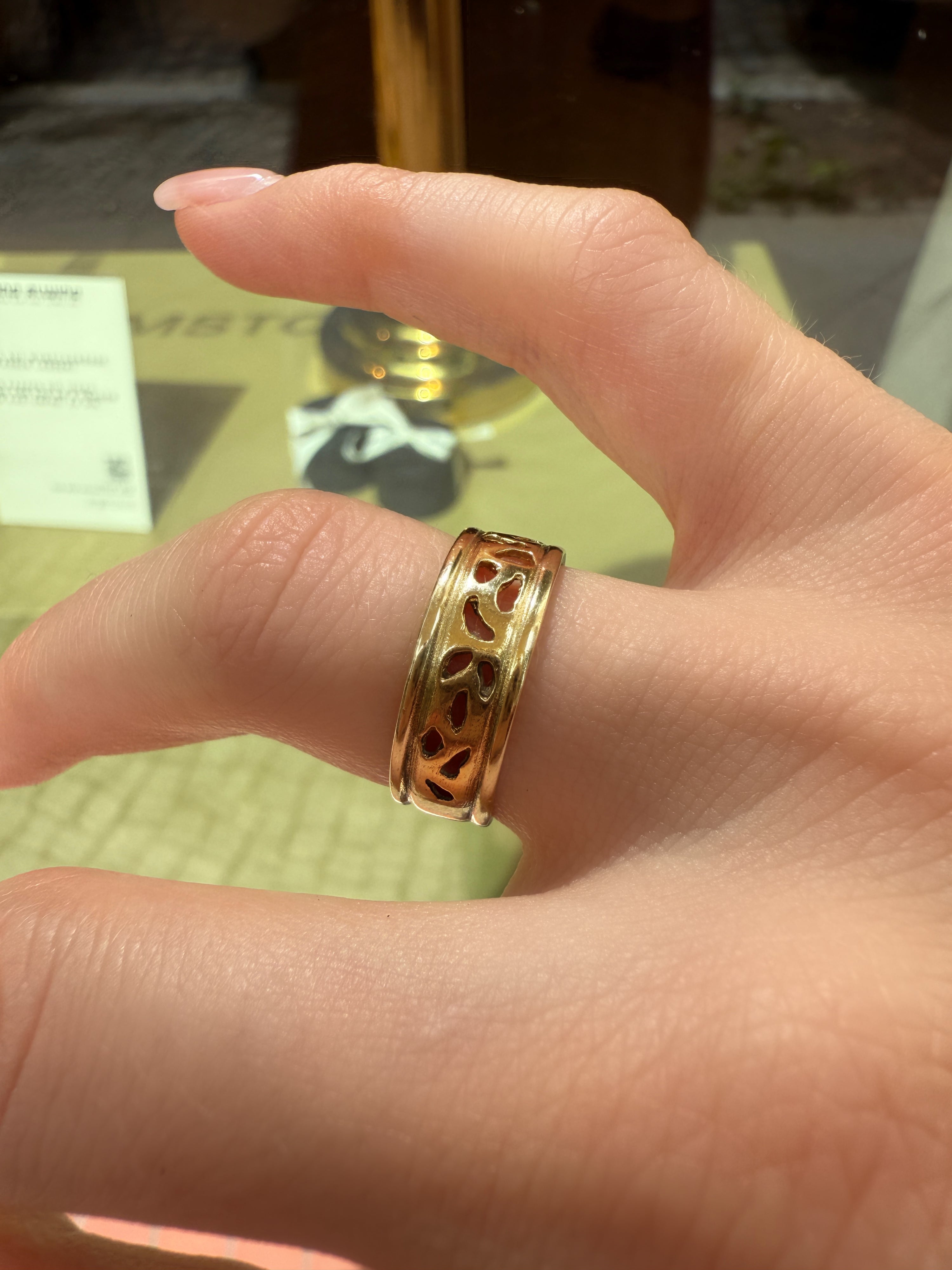 #1237 Massiver 8k Ring - RG 54
