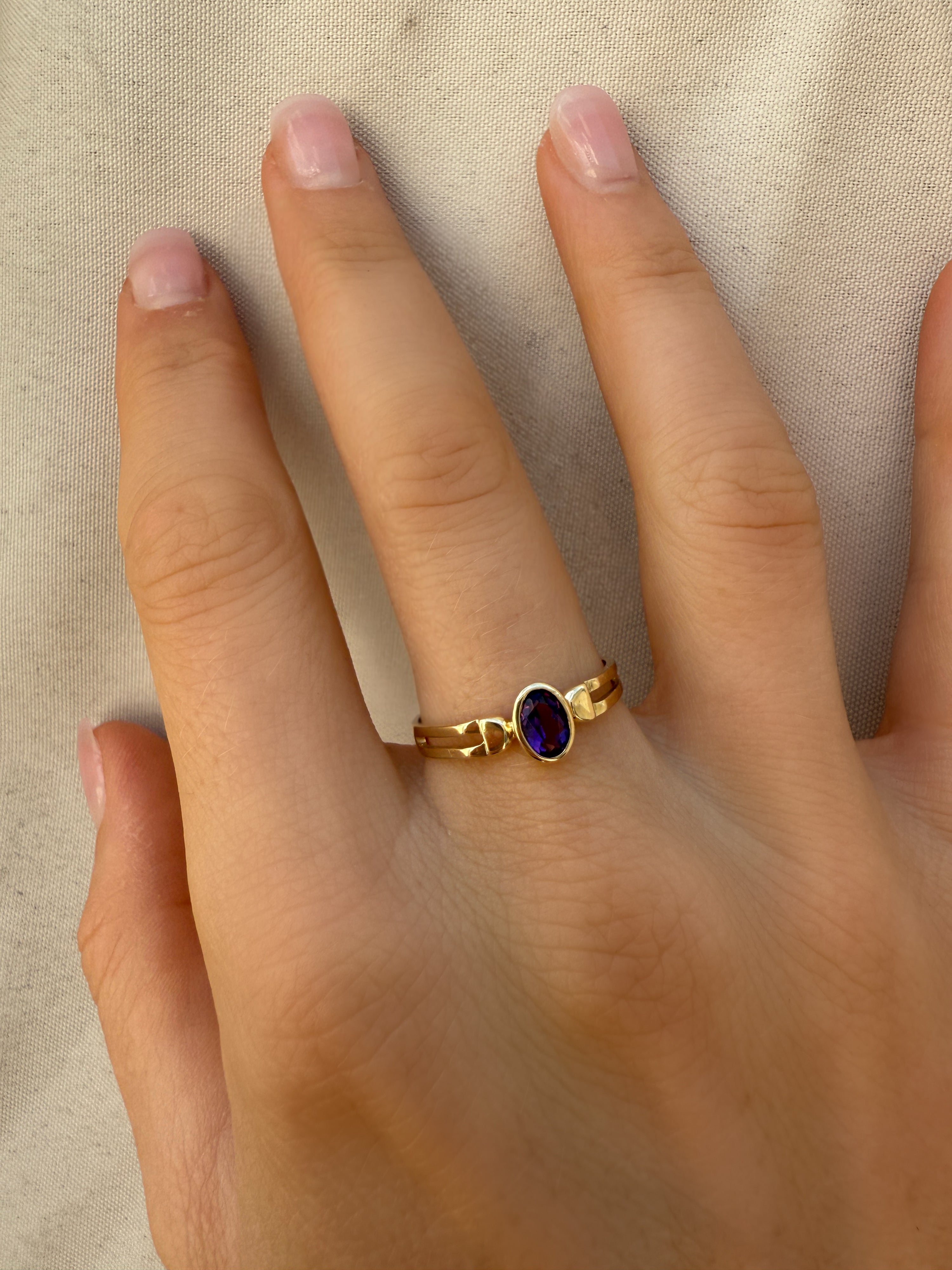 #109 8k Ring mit Amethyst - RG 60