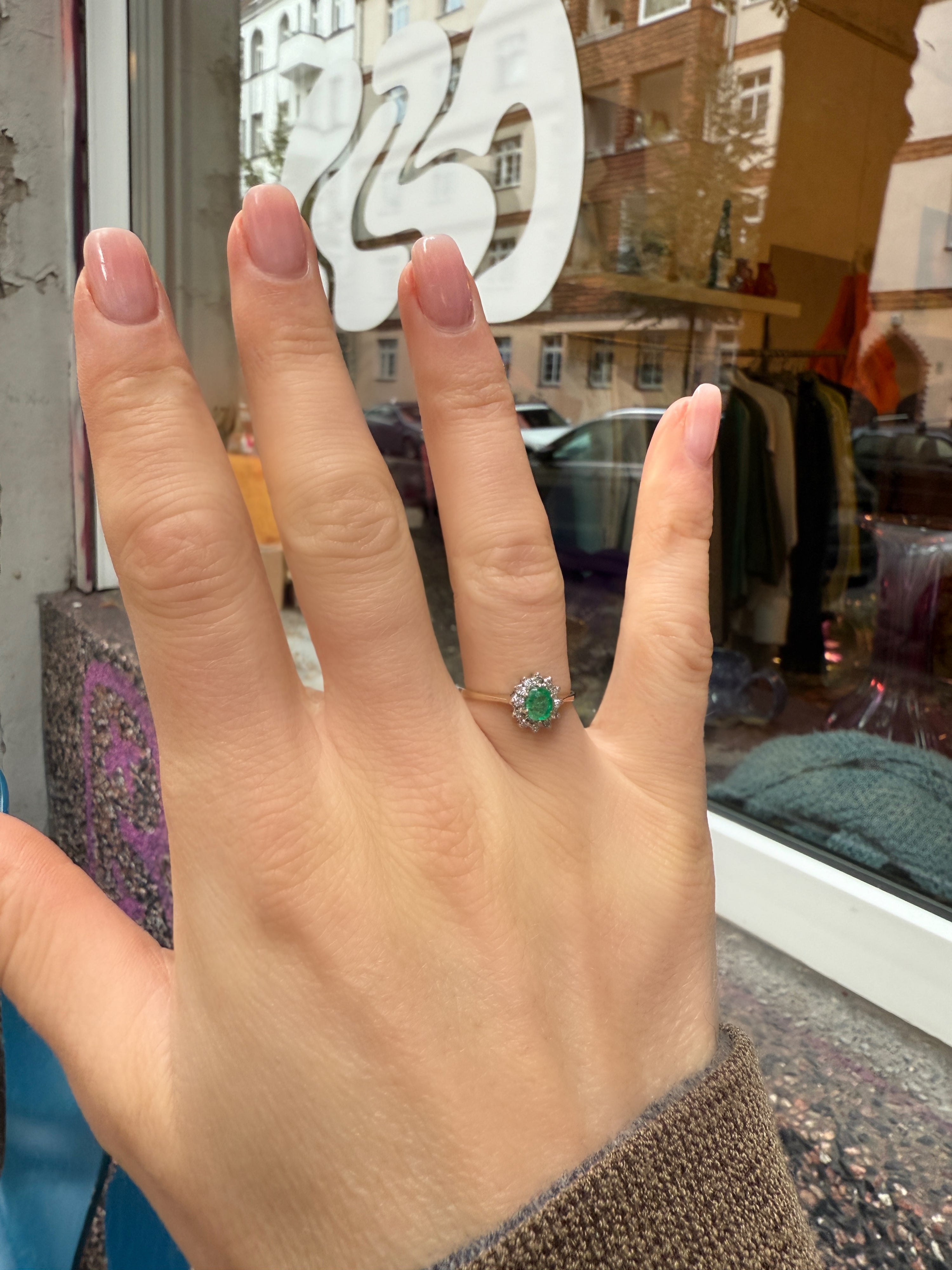 #162 14k Ring mit Smaragd + 12 Diamanten