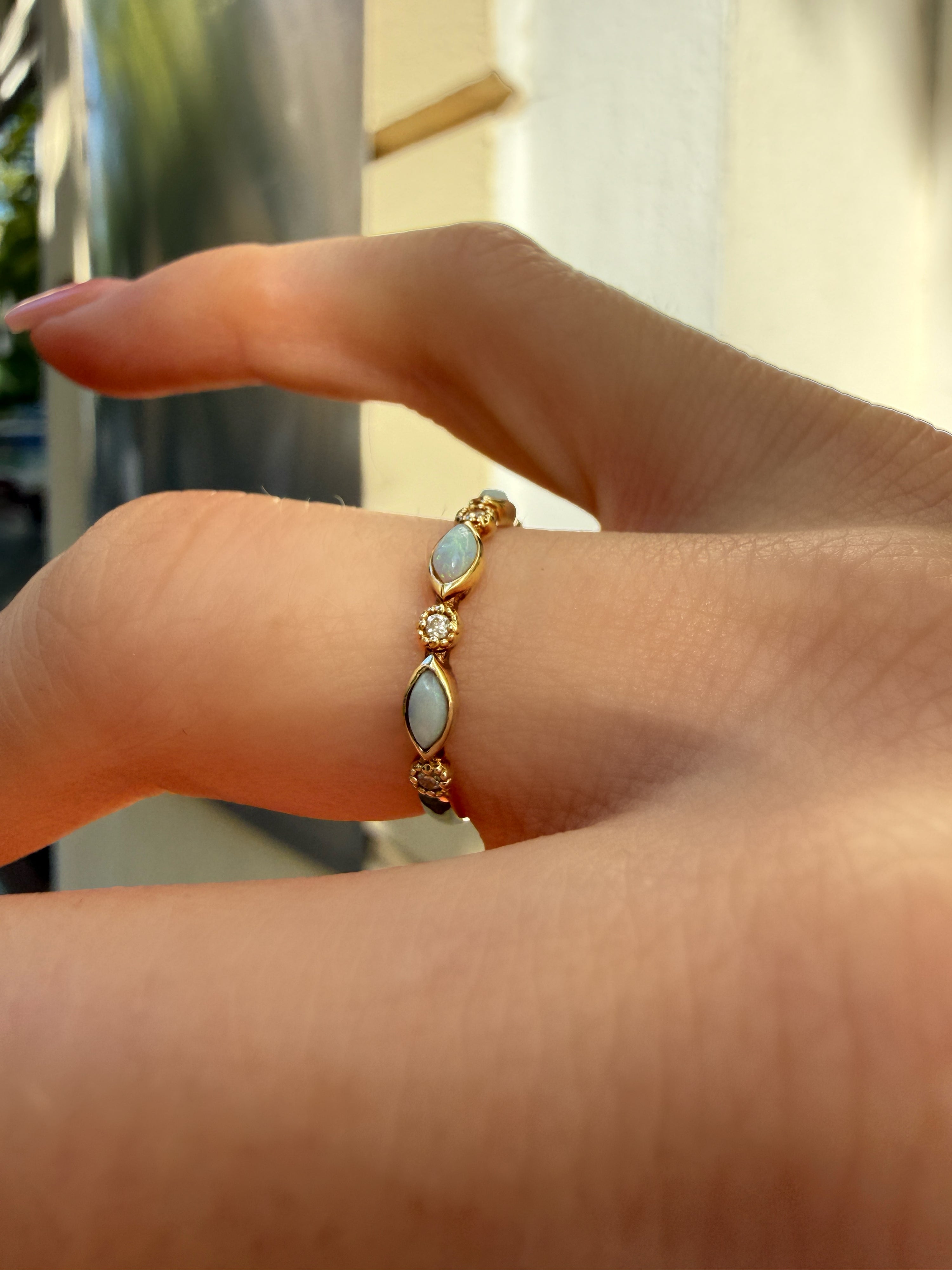 #1347 9k Ring with Opal - Ring Size 60