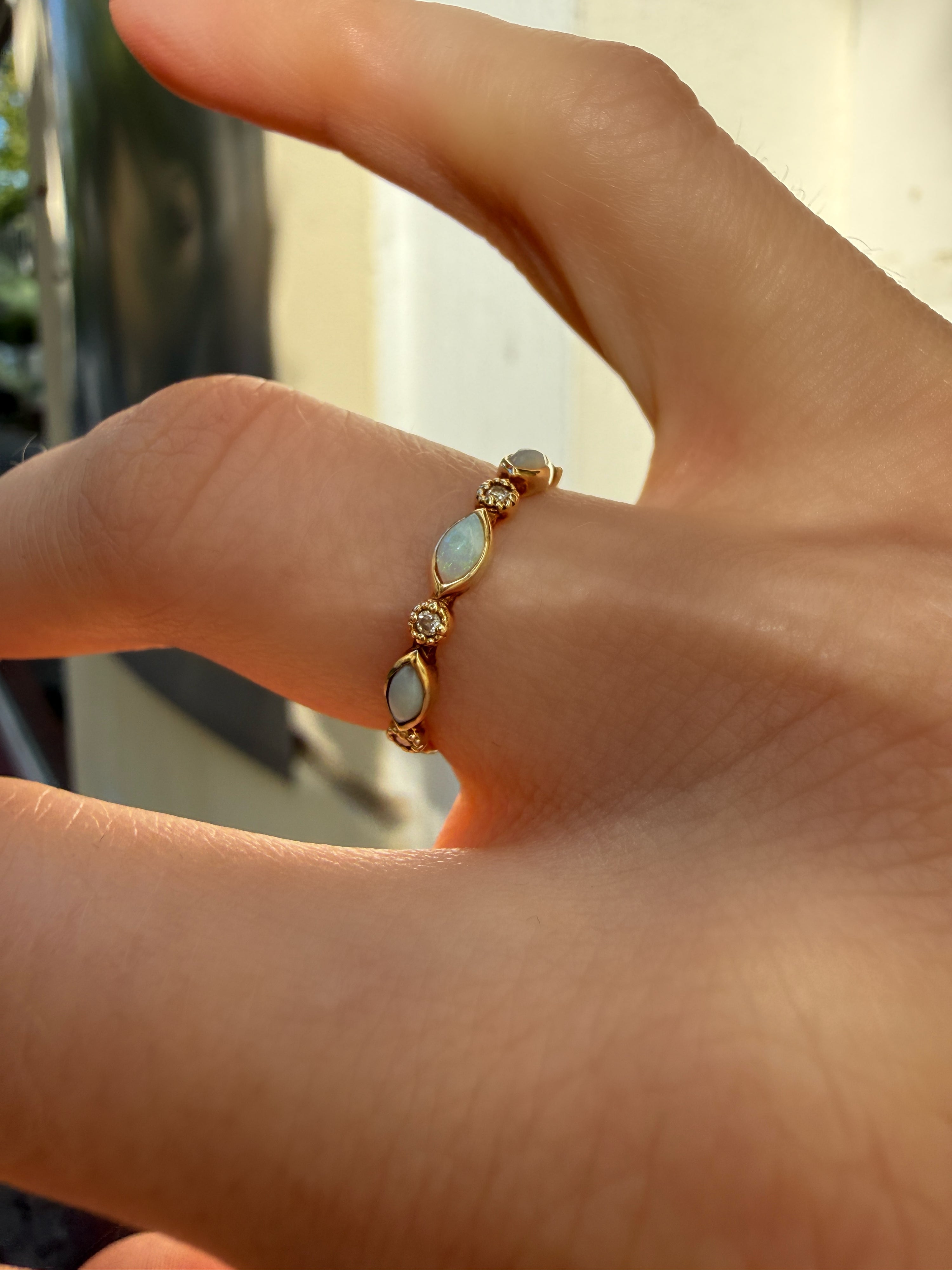 #1347 9k Ring with Opal - Ring Size 60